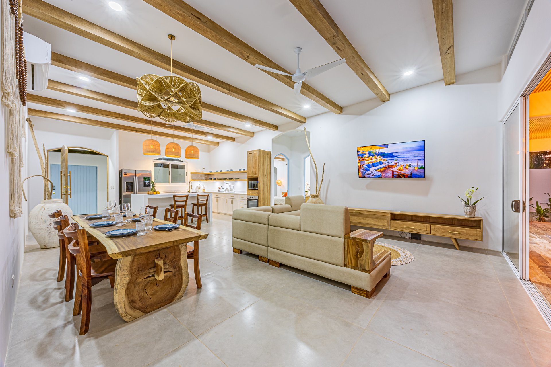 Villa Pacífica – Elegancia, Privacidad y Confort en Uvita  