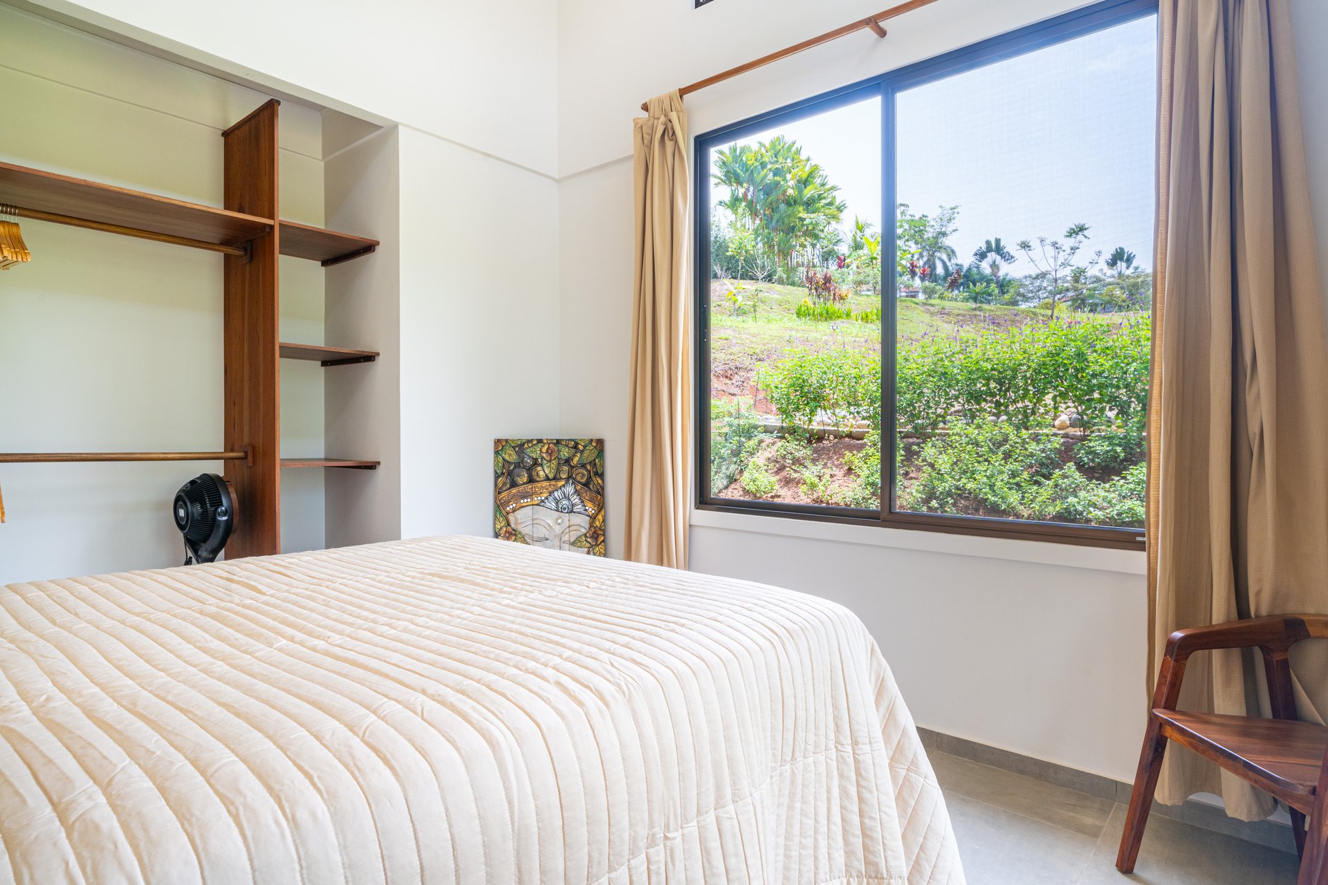 Stunning 4-Bedroom Home with Mountain Views – Perfect Blend of Seclusion and Convenience.