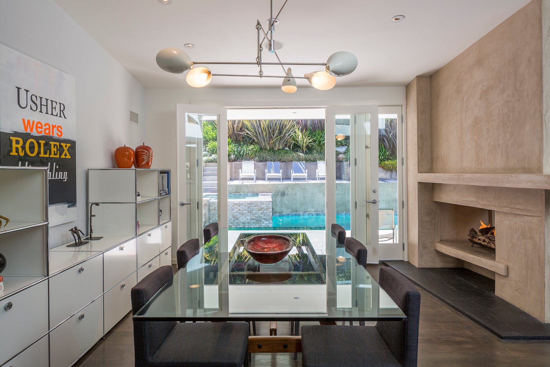 1563 N Doheny Dr