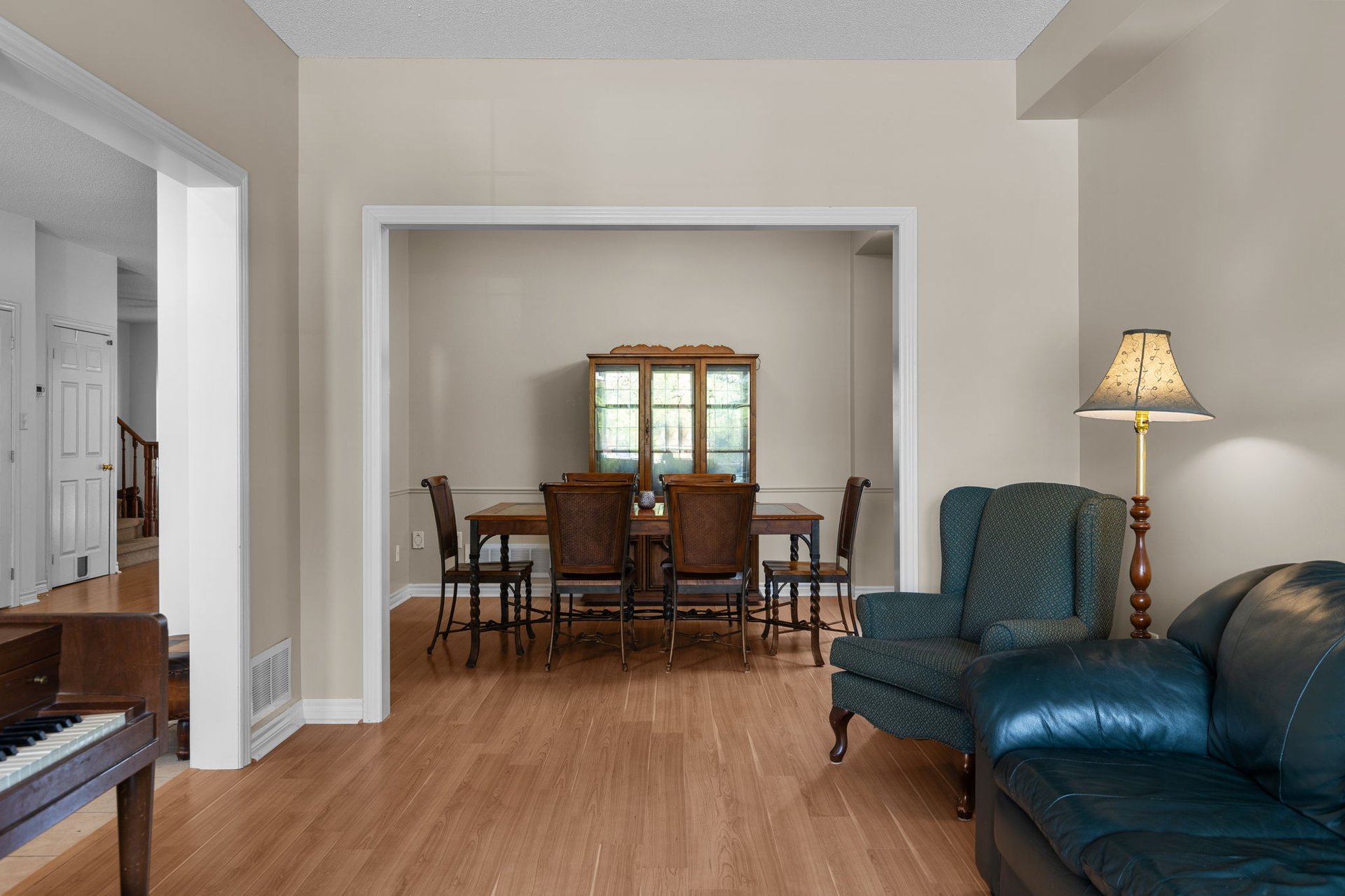 21 McIntyre Drive, Barrie