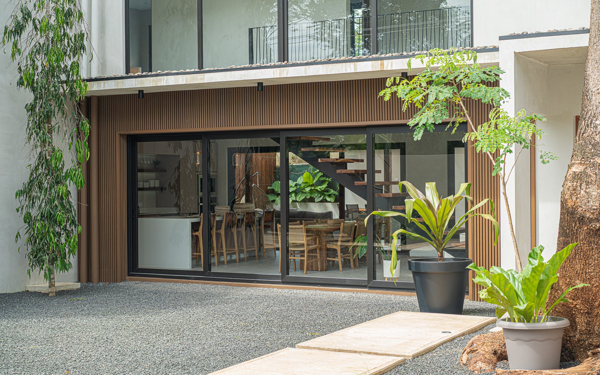 Casa Ko | Tropical Modern 4BR Retreat in Tamarindo with Exclusive Beach Club Membership