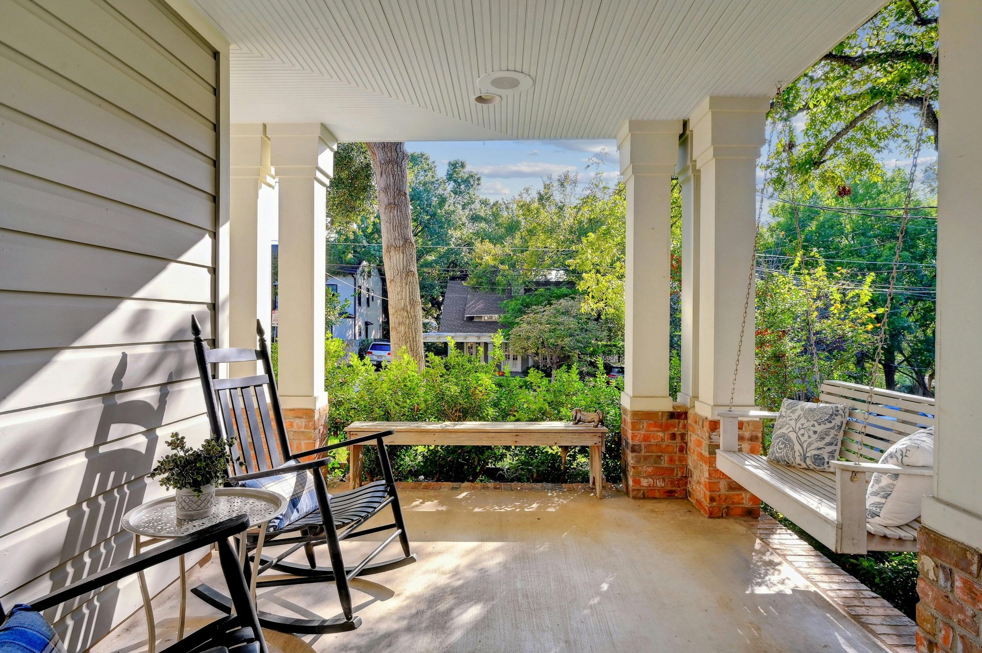 908 W 18th Street 