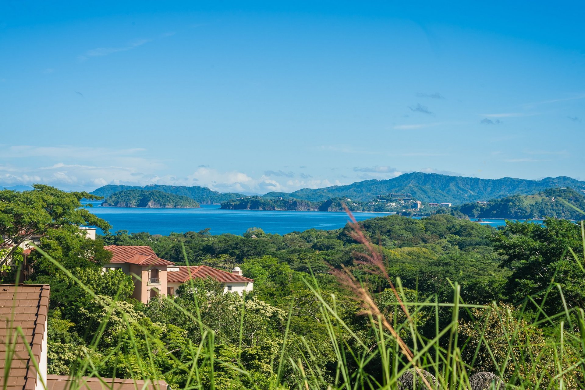 Casa Aura: Modern Luxury with Ocean Views in Reserva Conchal