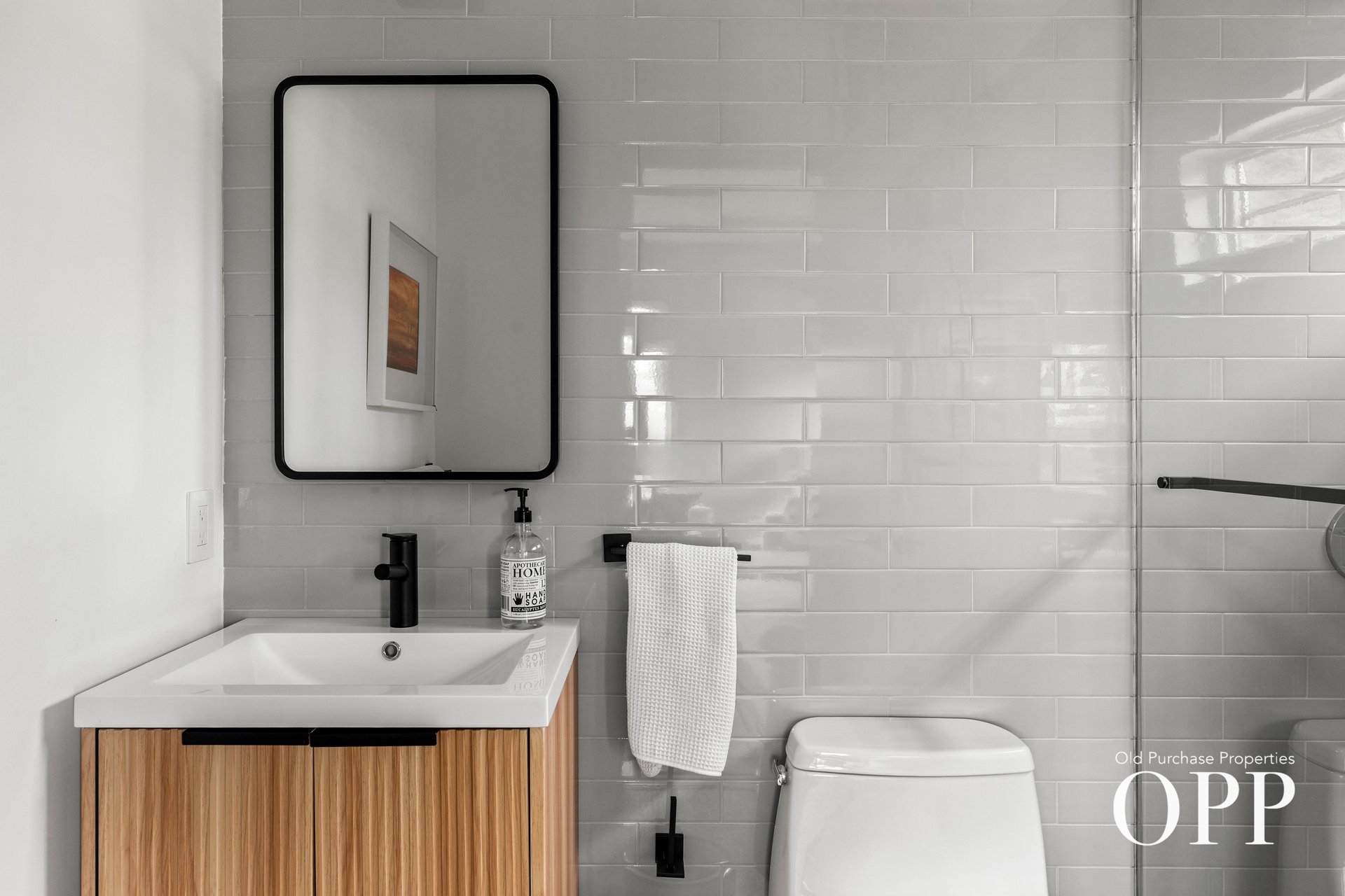 A MODERN SANCTUARY IN AN EXQUISITE LOCATION