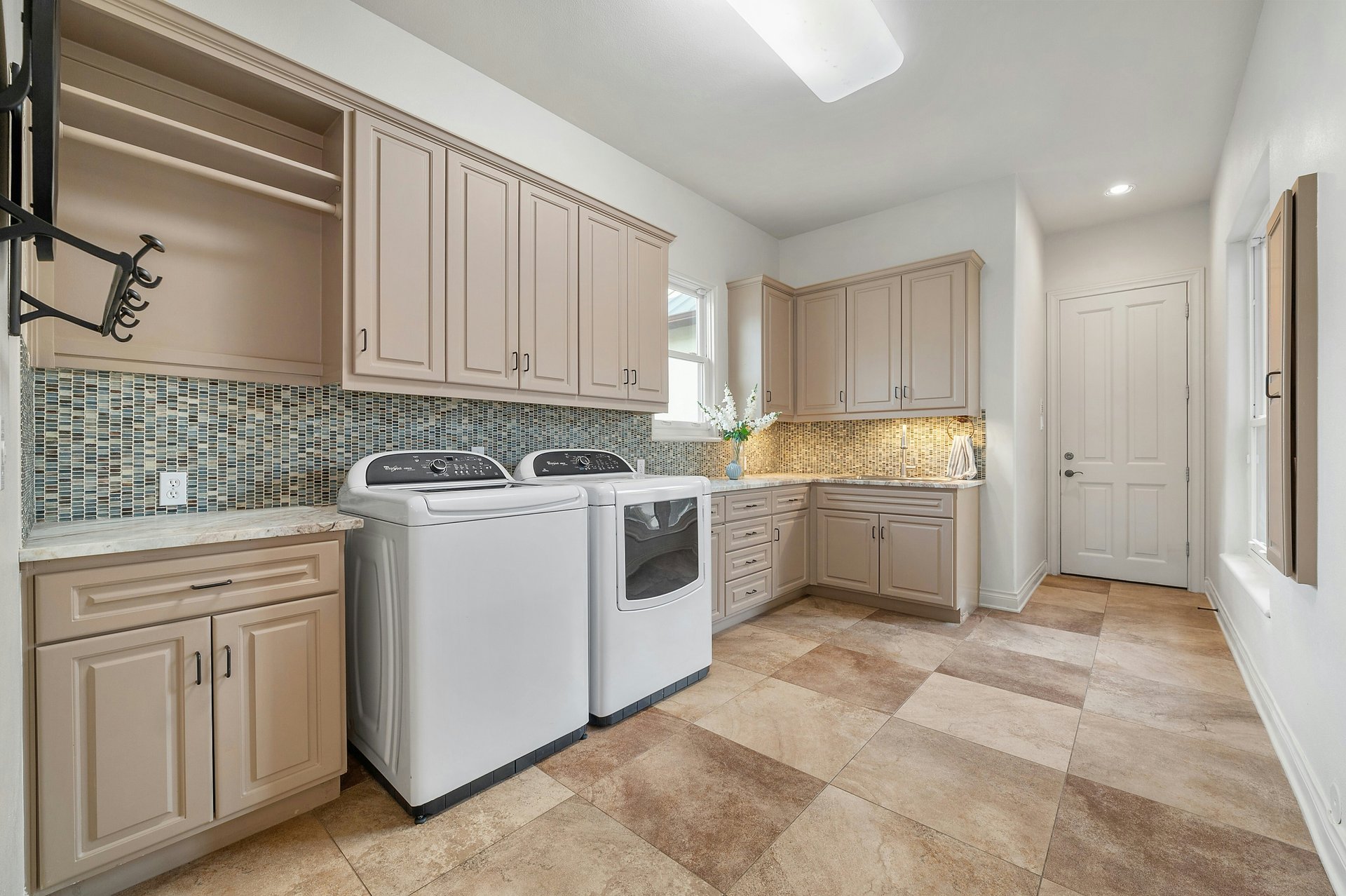 1386 Patterson Road 