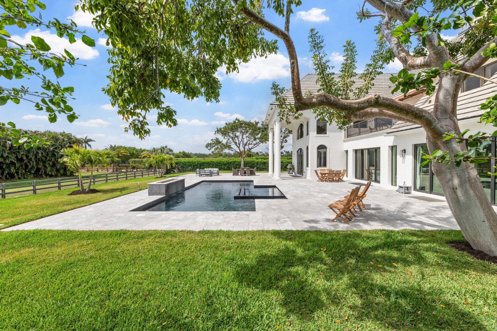 3585 Aiken Court