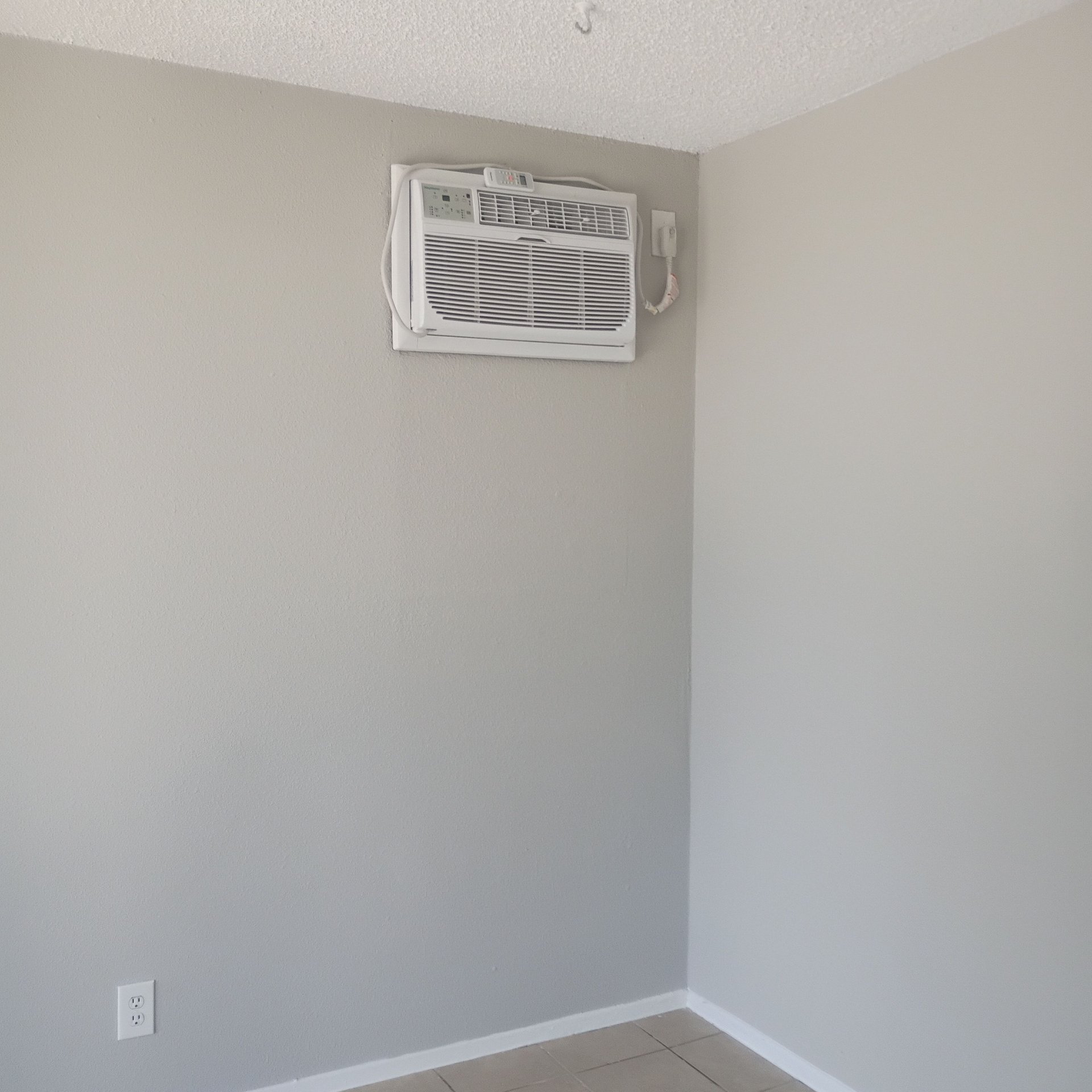 3350 Cambridge Street #4