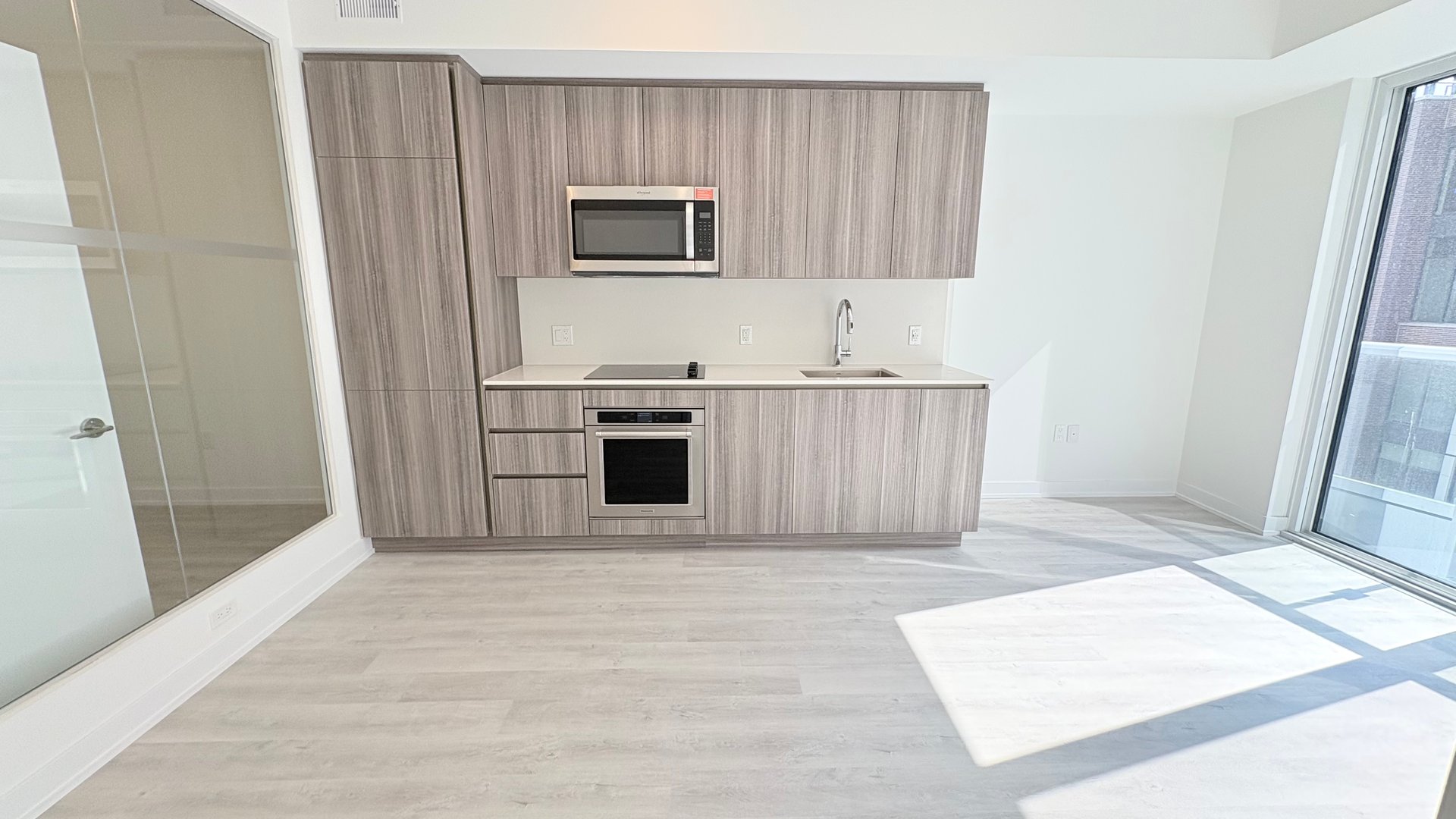 15 Richardson Street Unit: 1027