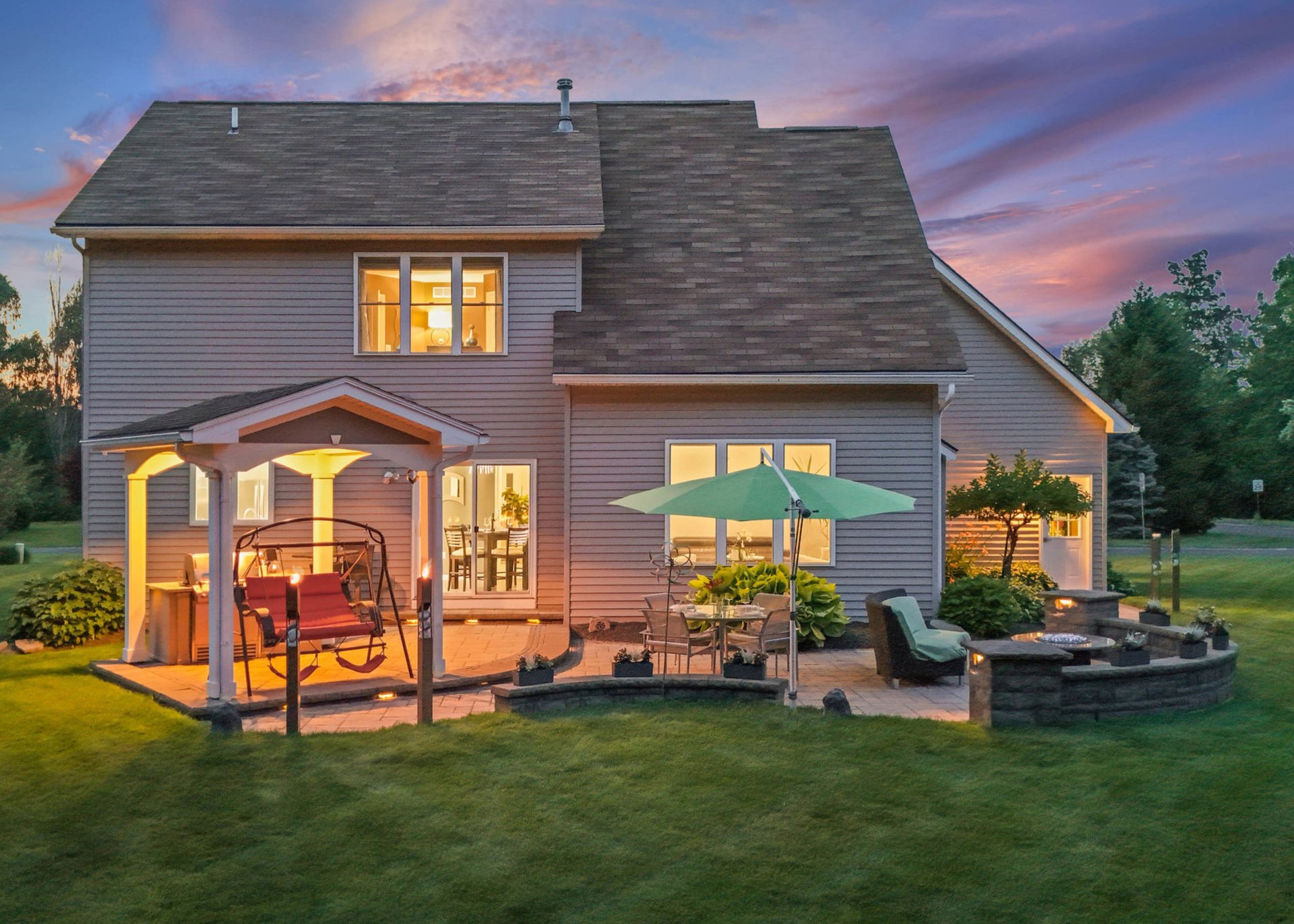 Updated Webster Colonial with Modern Style, Outdoor Living & Cul-De-Sac Location