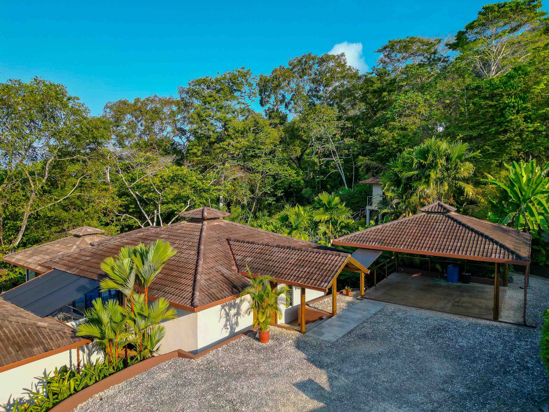 Rental Income Producer Casa Perezoso Lavish Estate With Ocean Views