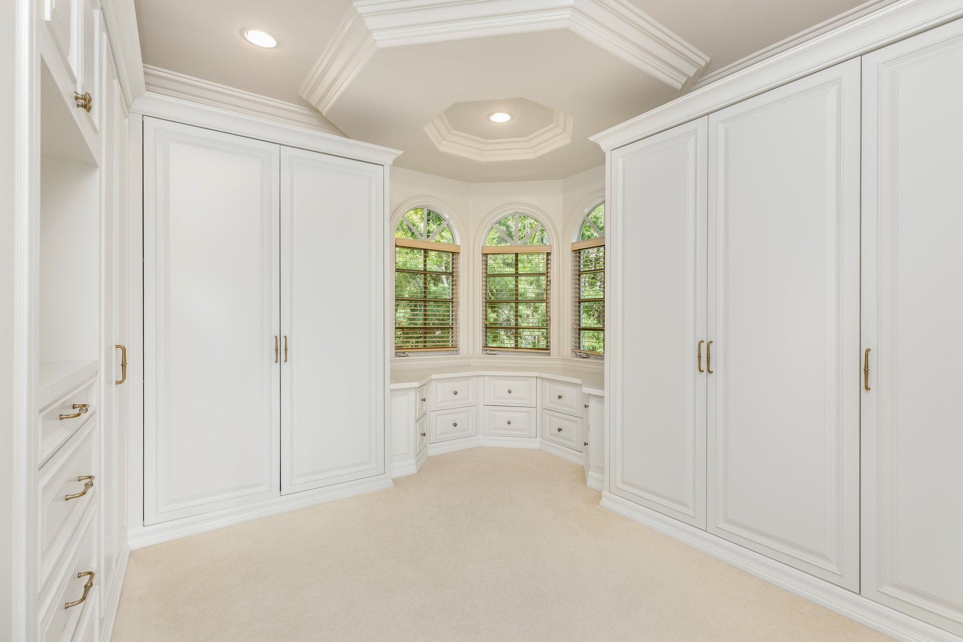 1922 Bel Air Rd