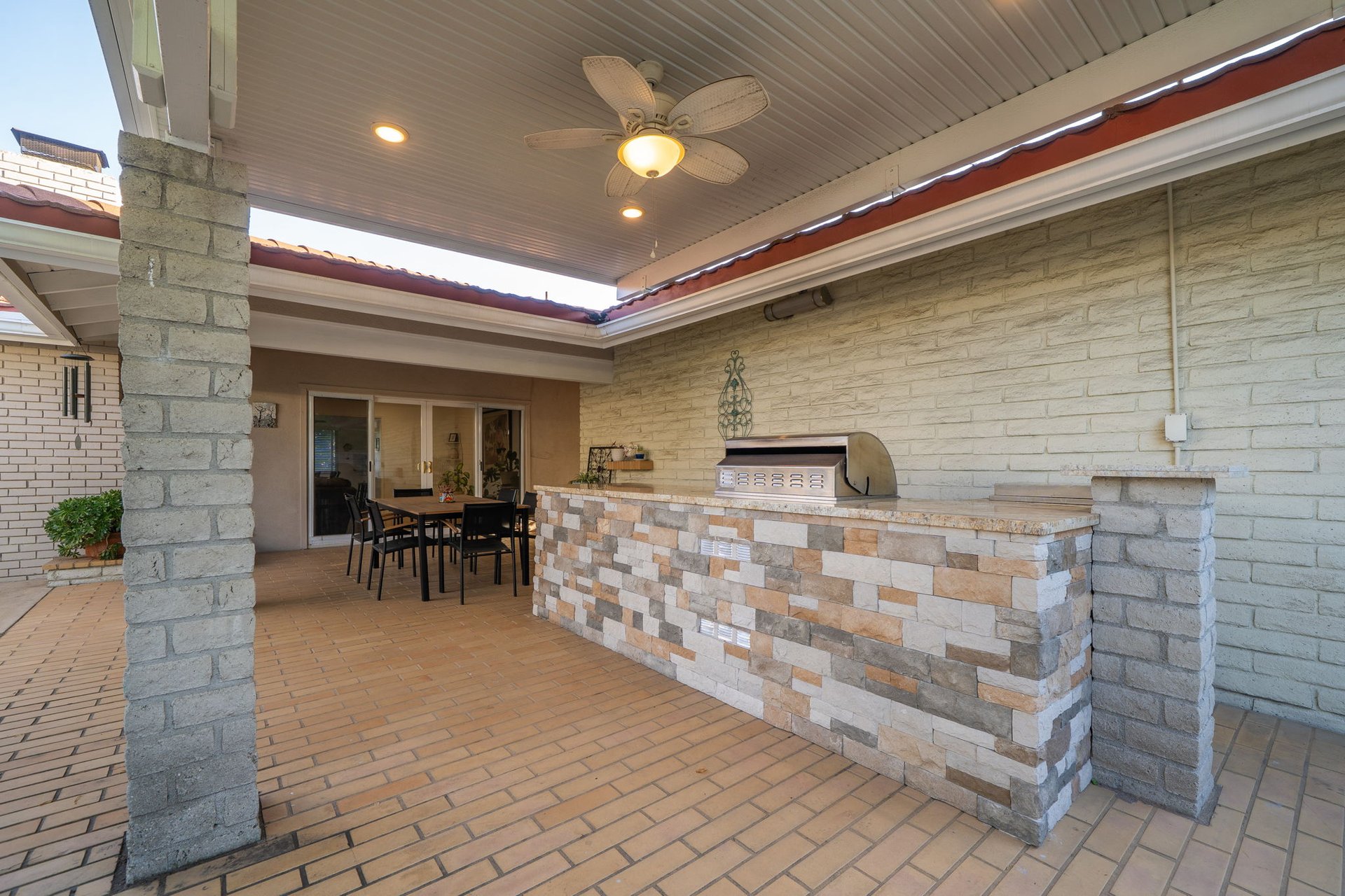 897 Ottawa Drive