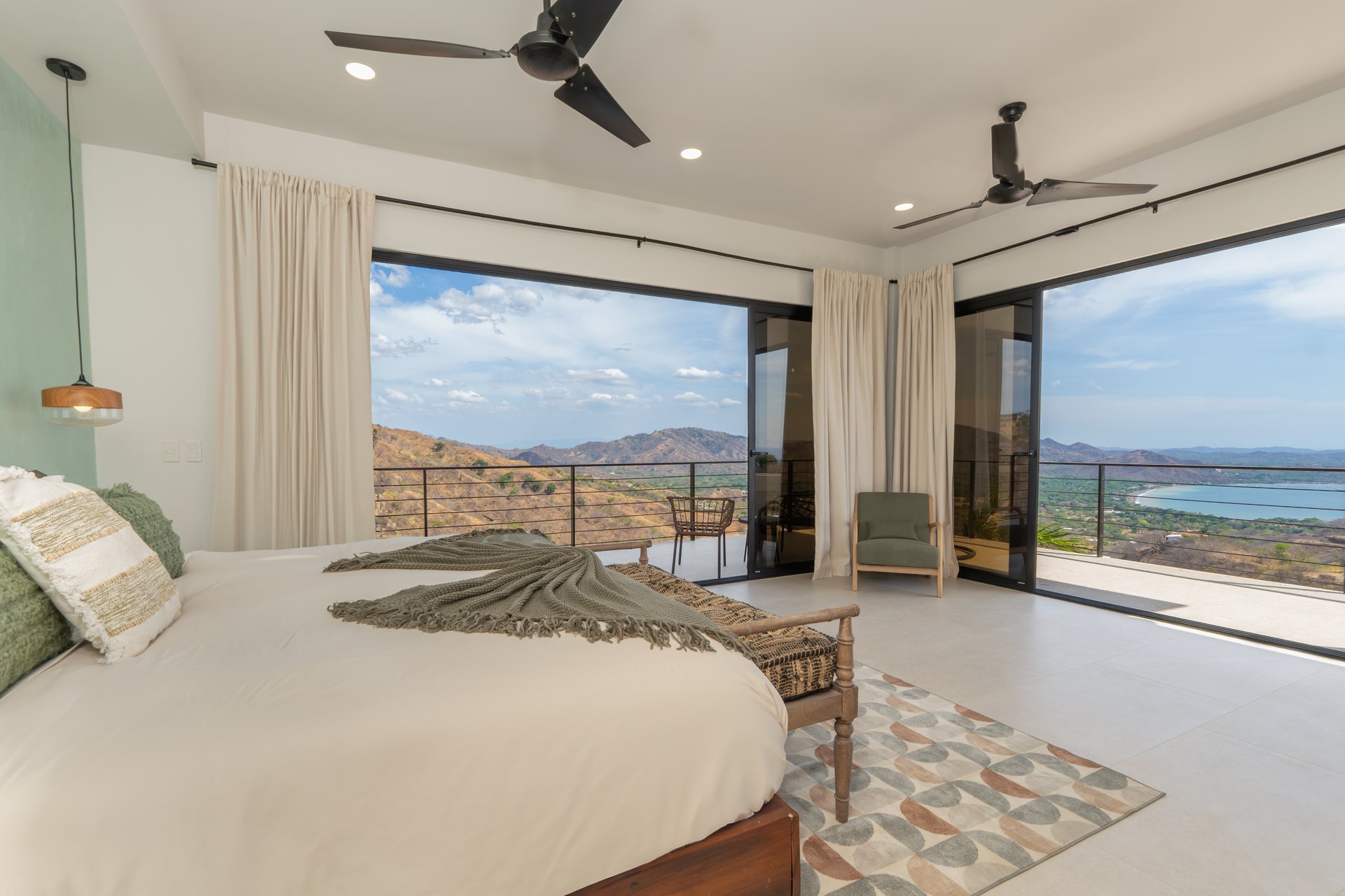 Casa Vista Escondida | 5 Bedroom Ocean View Estate with Seller Financing & Additional Lot in Playa Potrero Costa Rica