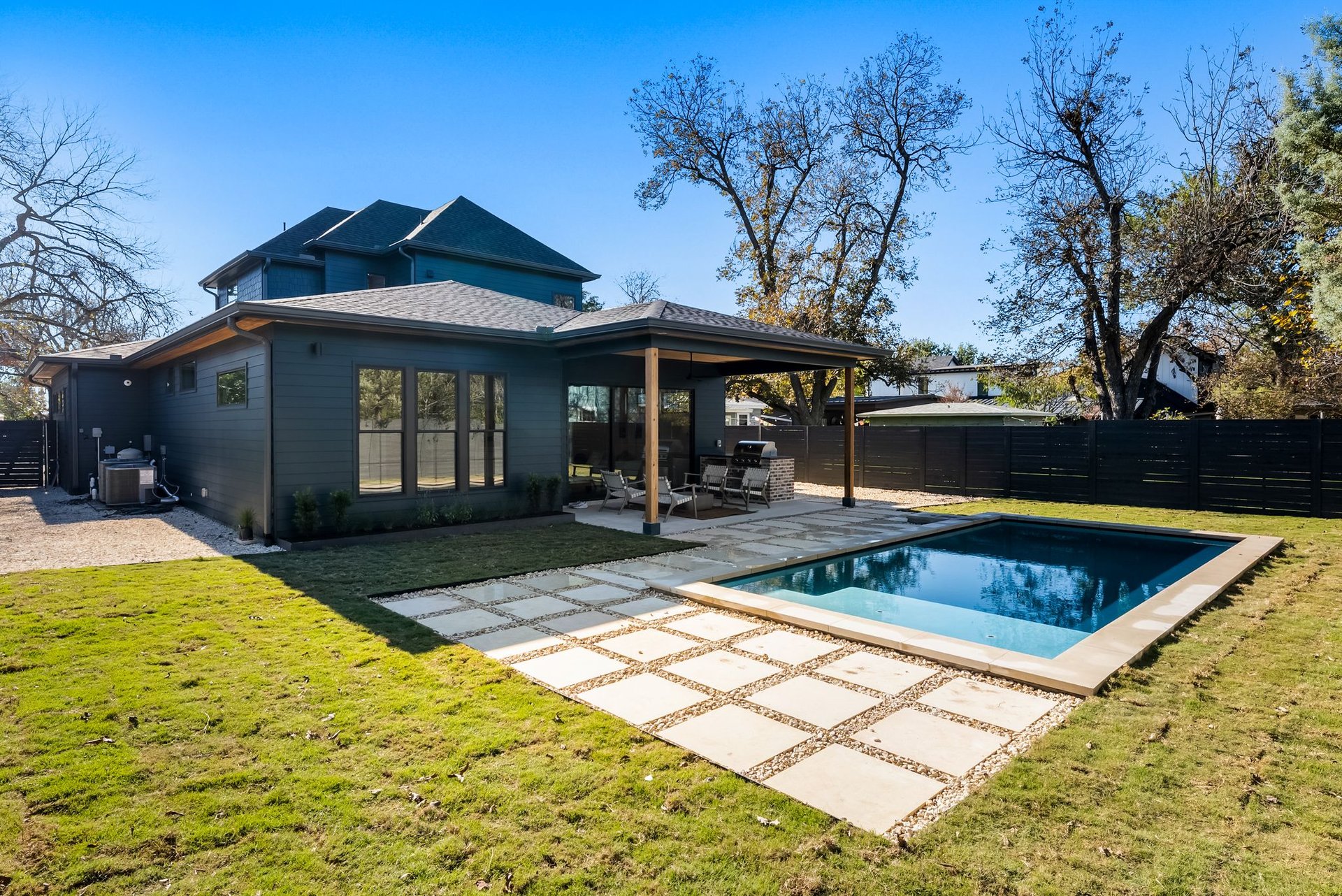 1504 Alegria RD