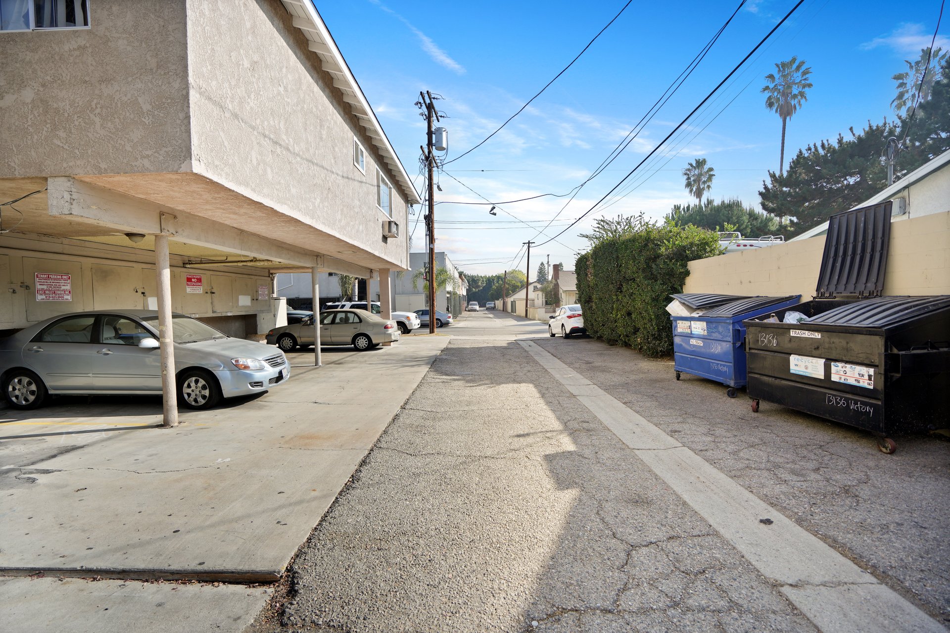 13136 Victory Blvd