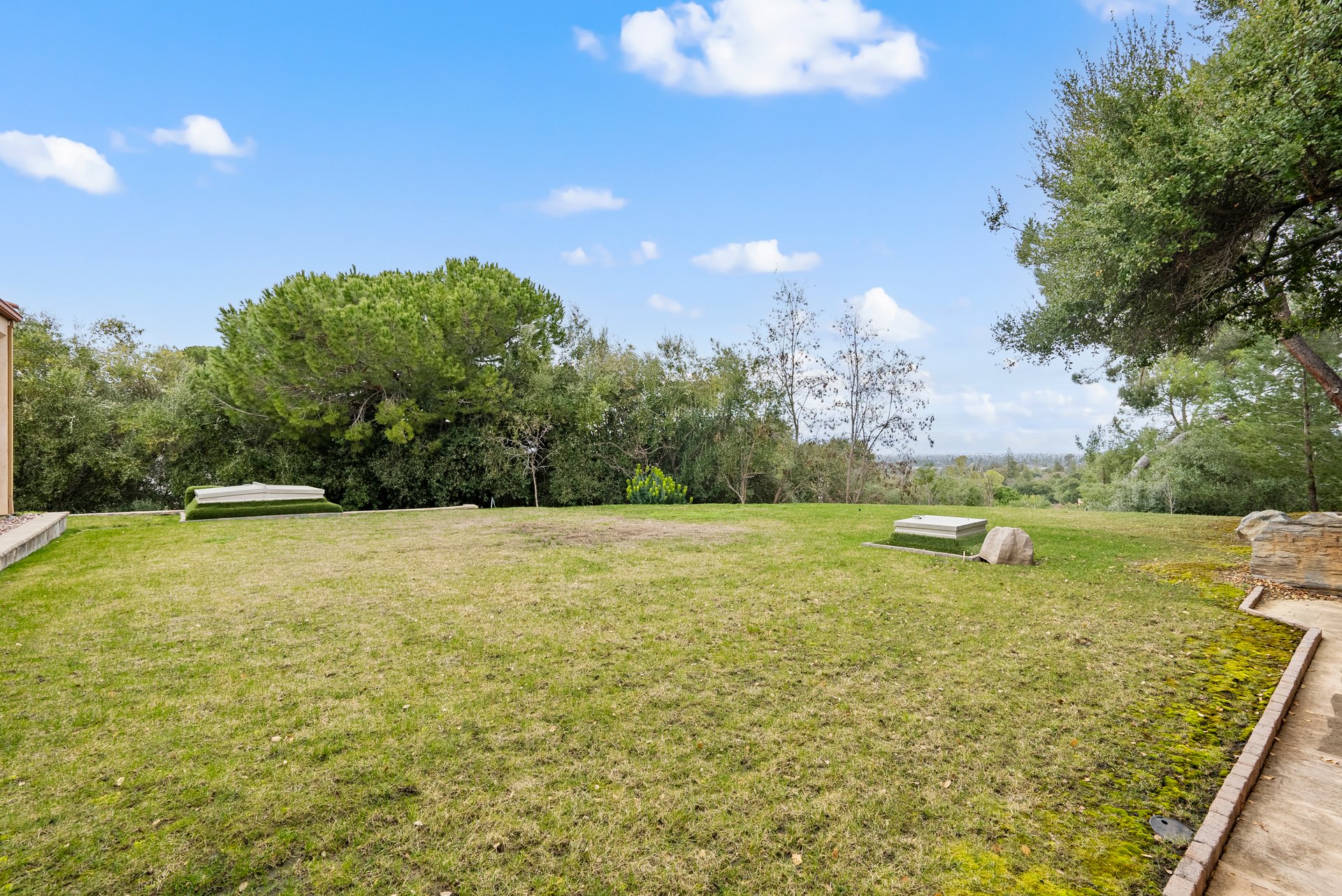 11481 Magdalena Rd
