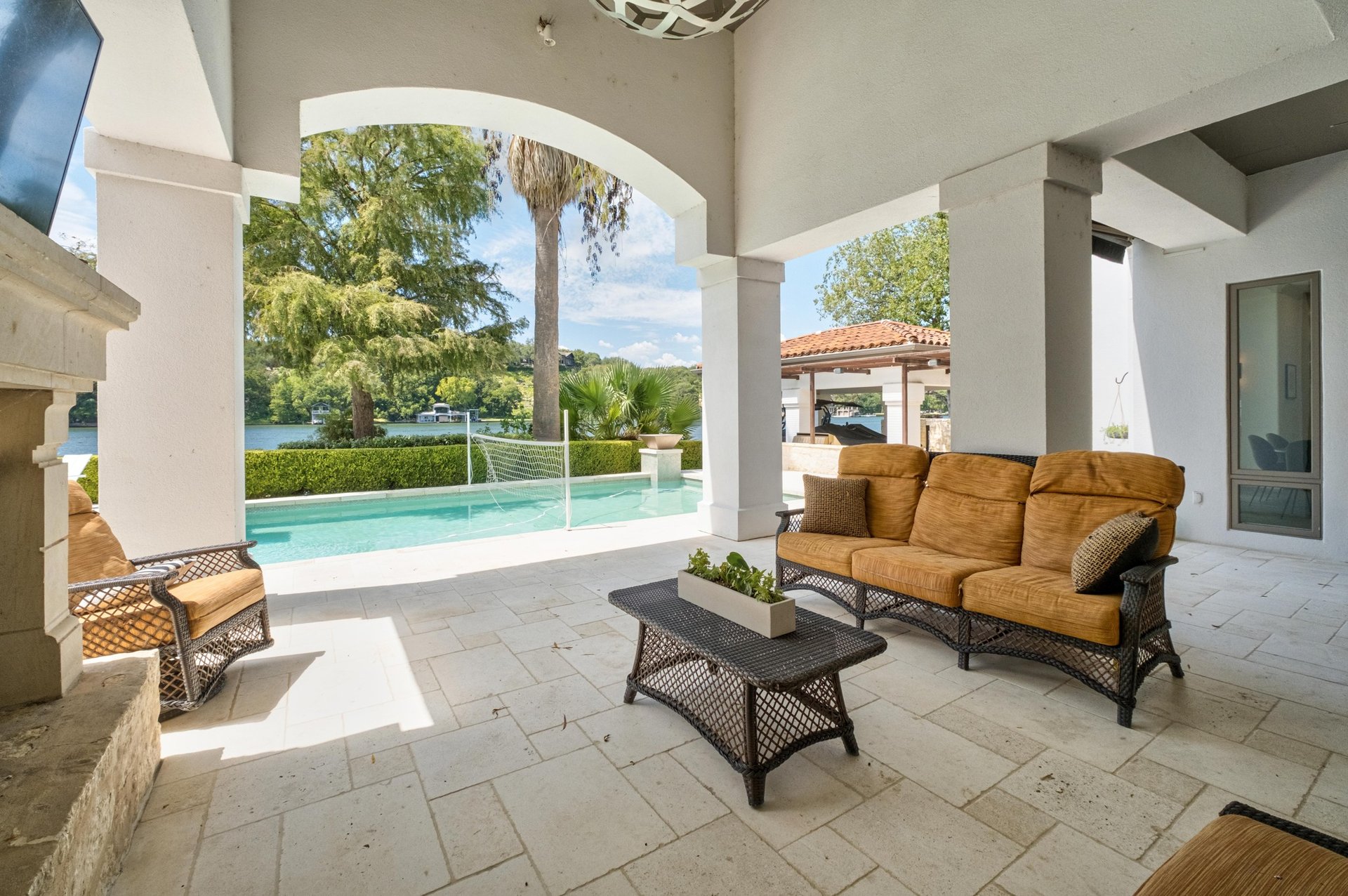 4516 Island Cove