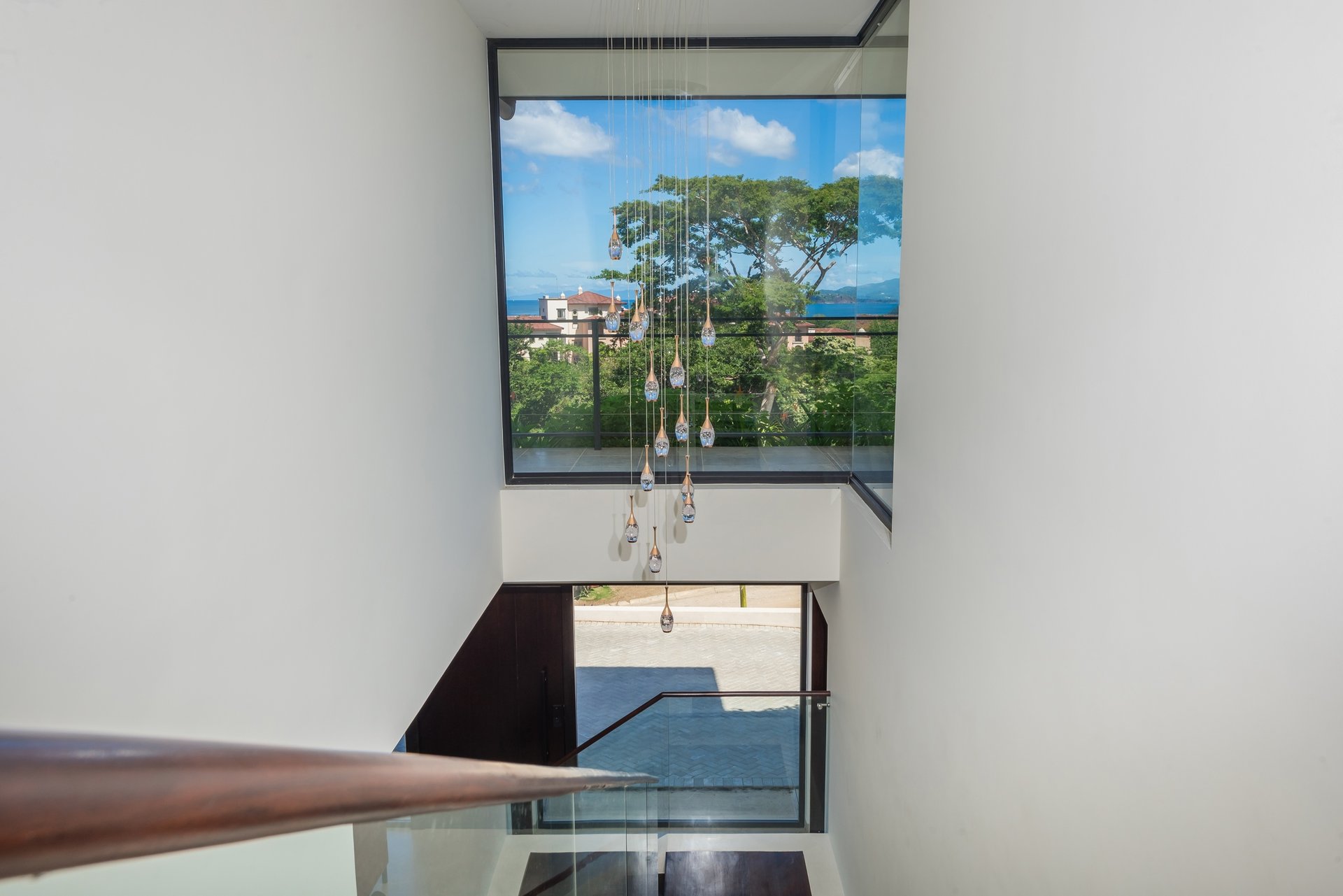 Casa Aura: Modern Luxury with Ocean Views in Reserva Conchal