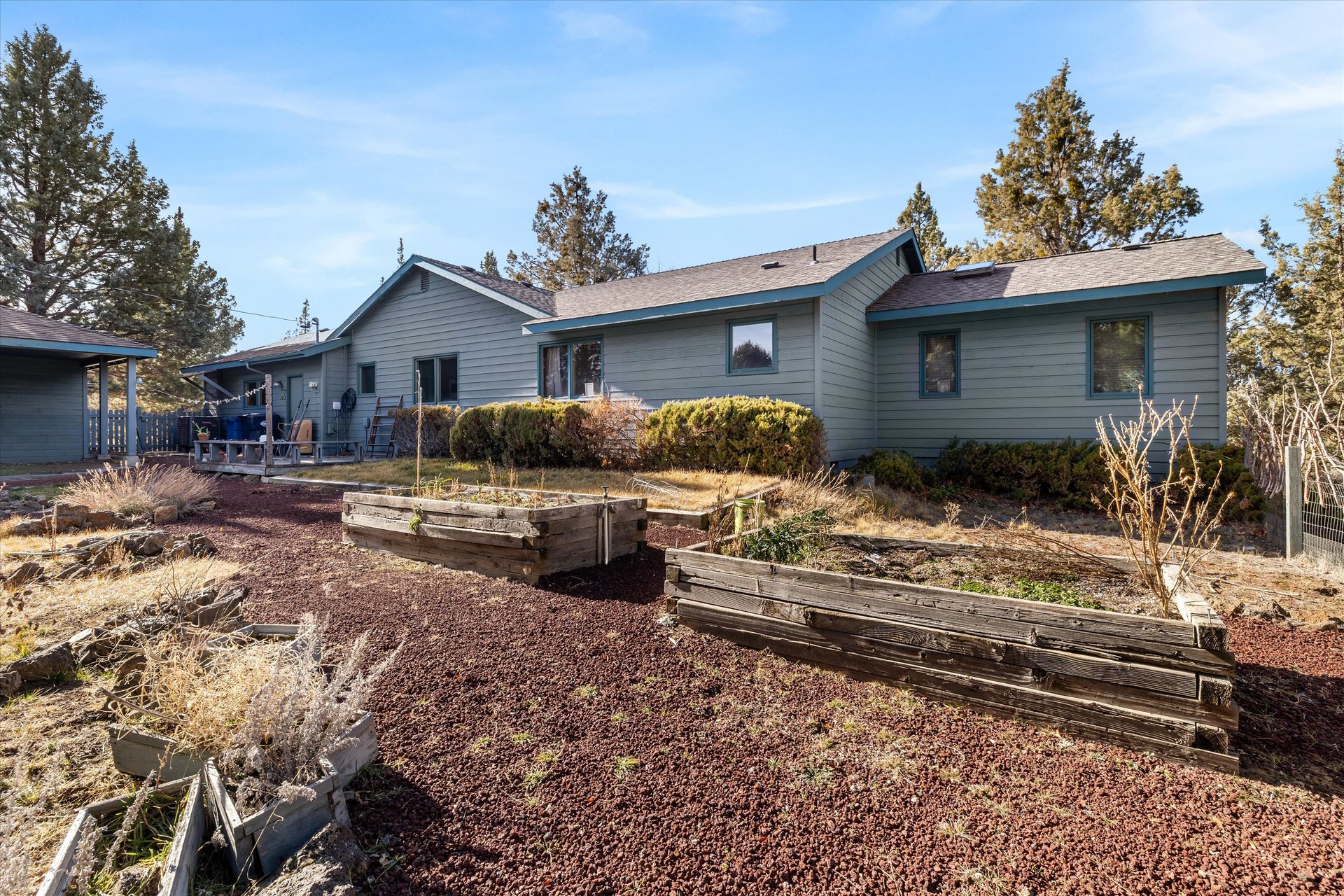 63545 Deschutes Market