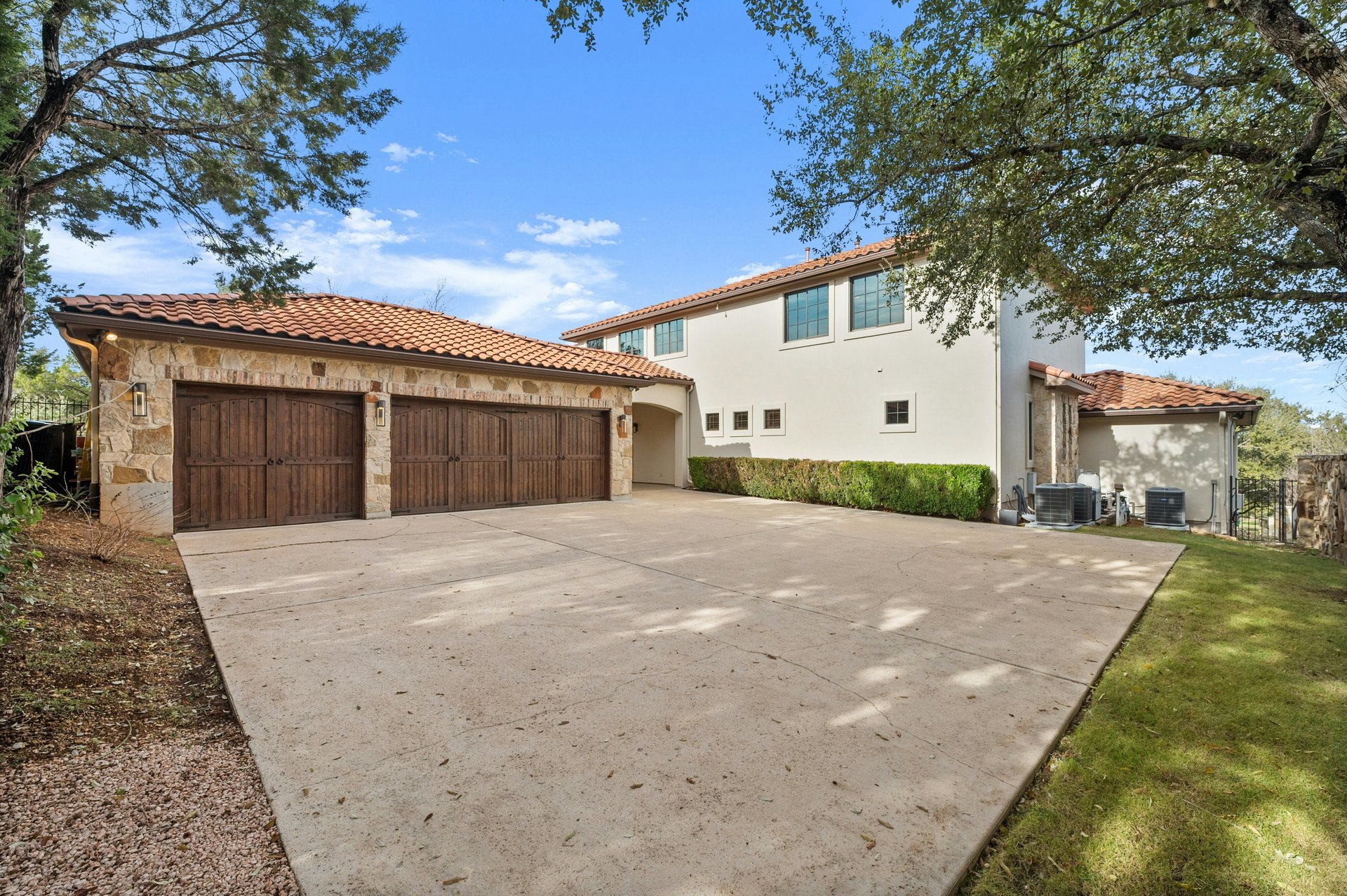 10213 Amwell Cove