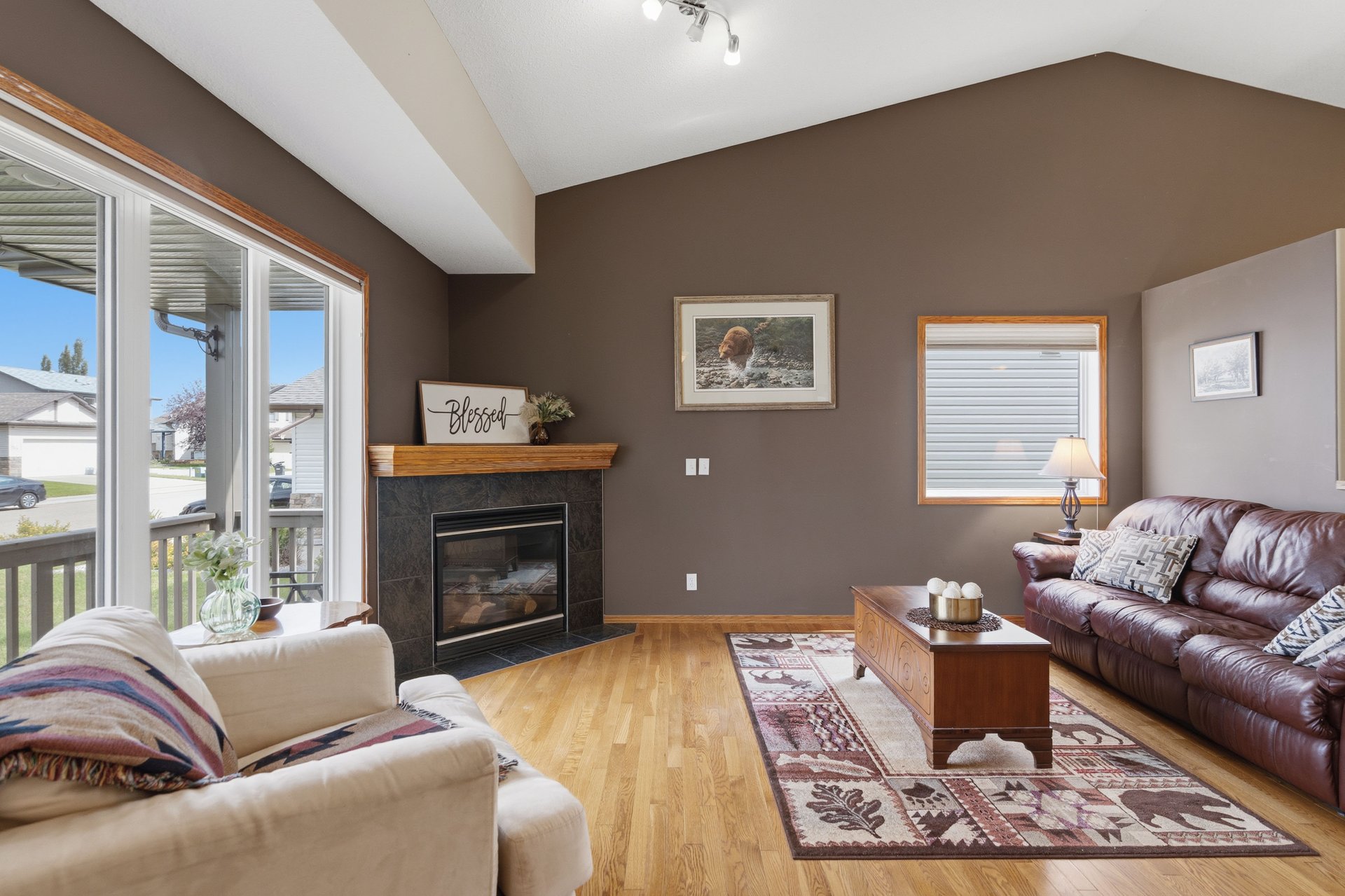 499 Highland Close
