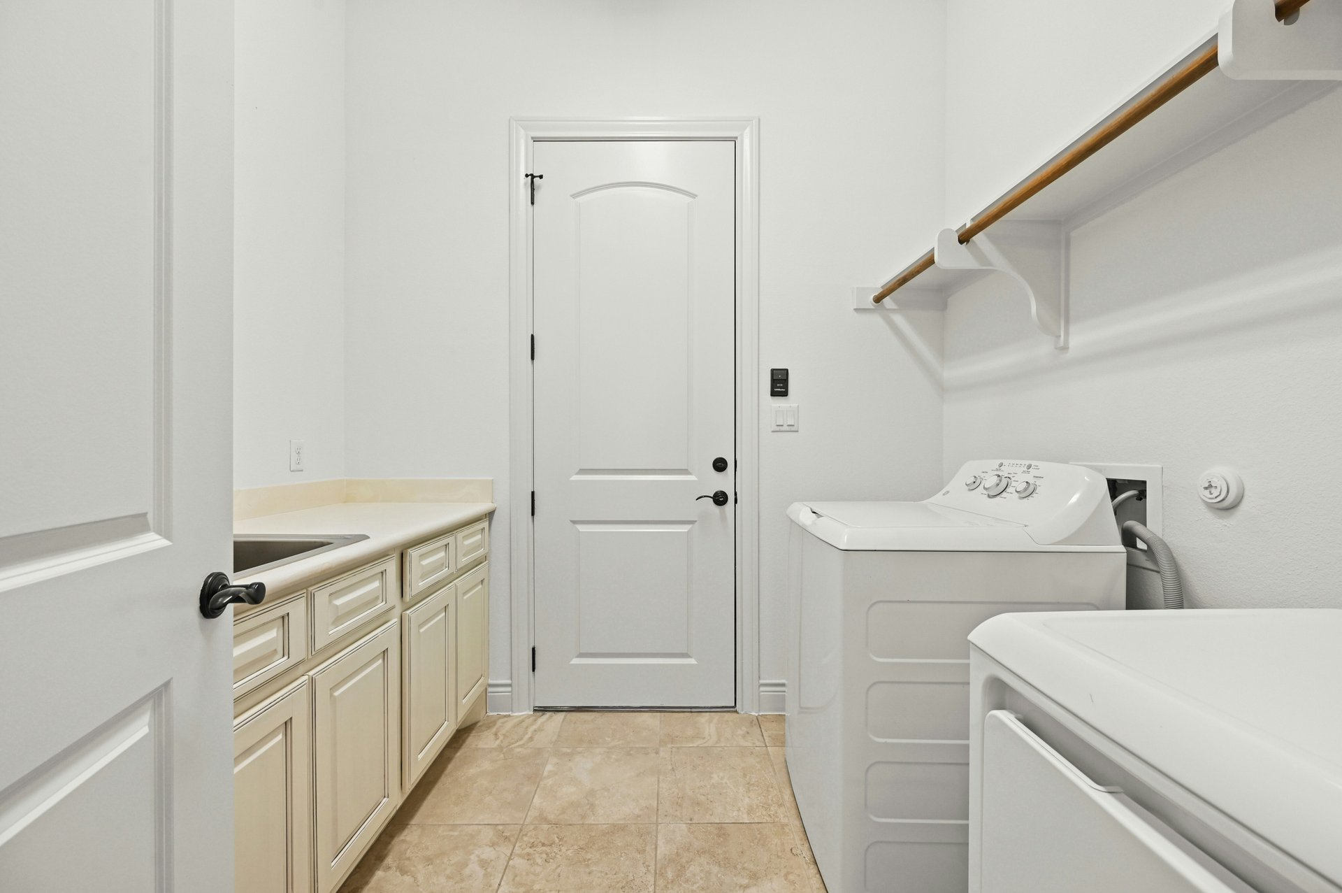 102 Gallia Drive #3
