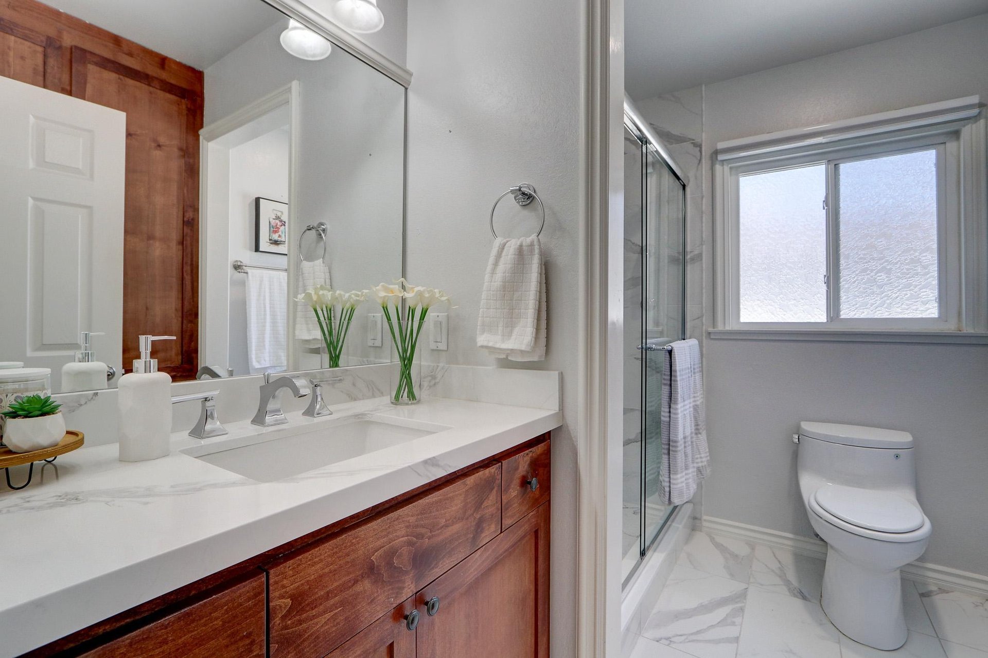 1298 Ramona Dr