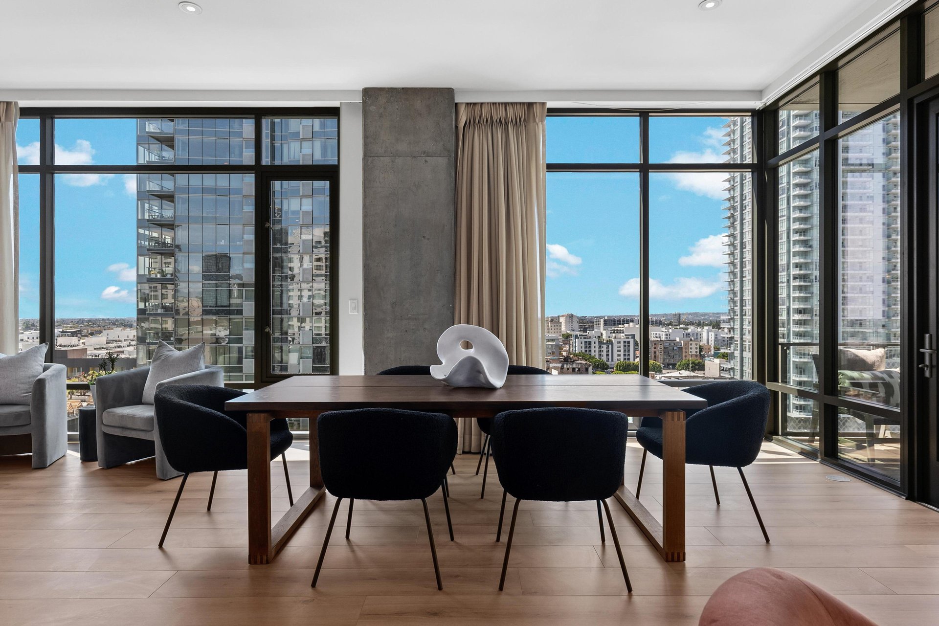 1111 S Grand Ave #1201, DTLA