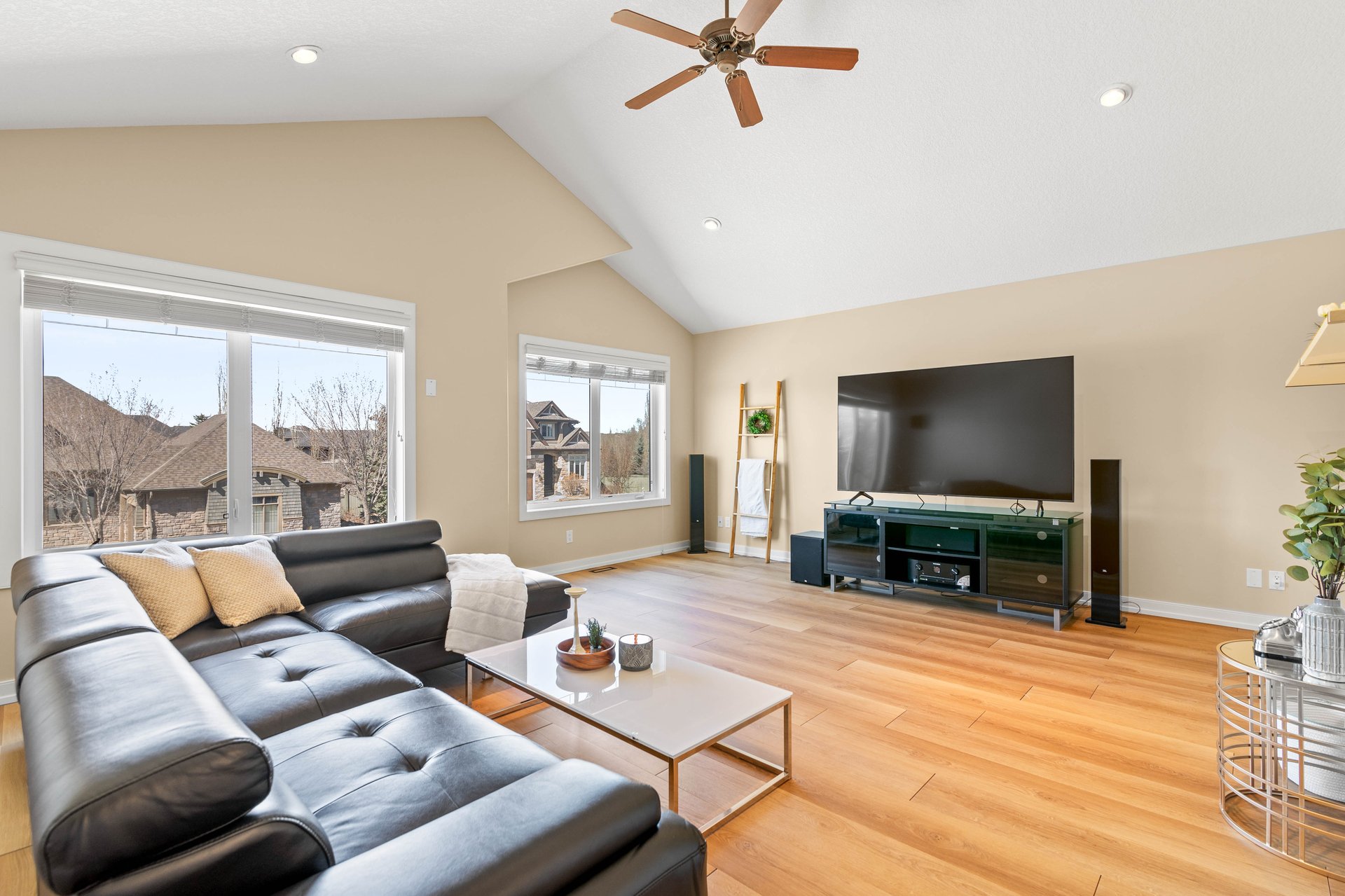 123 Wentworth Court SW