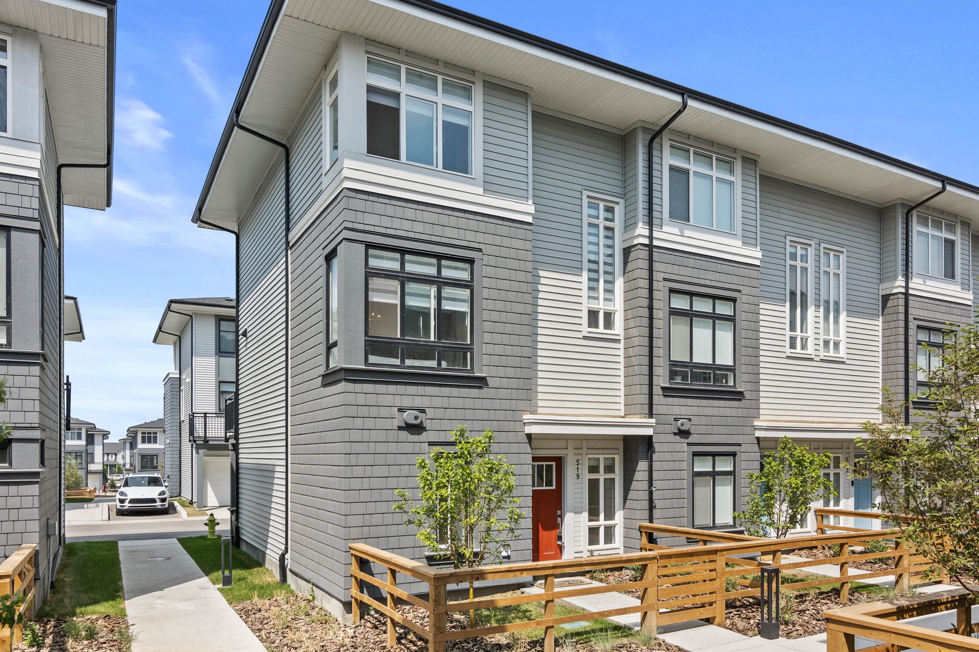 857 Belmont Drive SW Unit: 519
