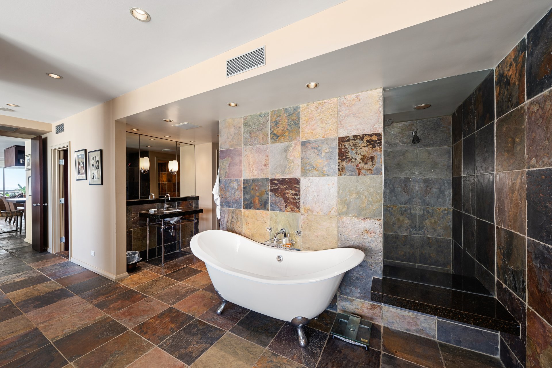 2220 Avenue Of The Stars Unit: 2304-2305