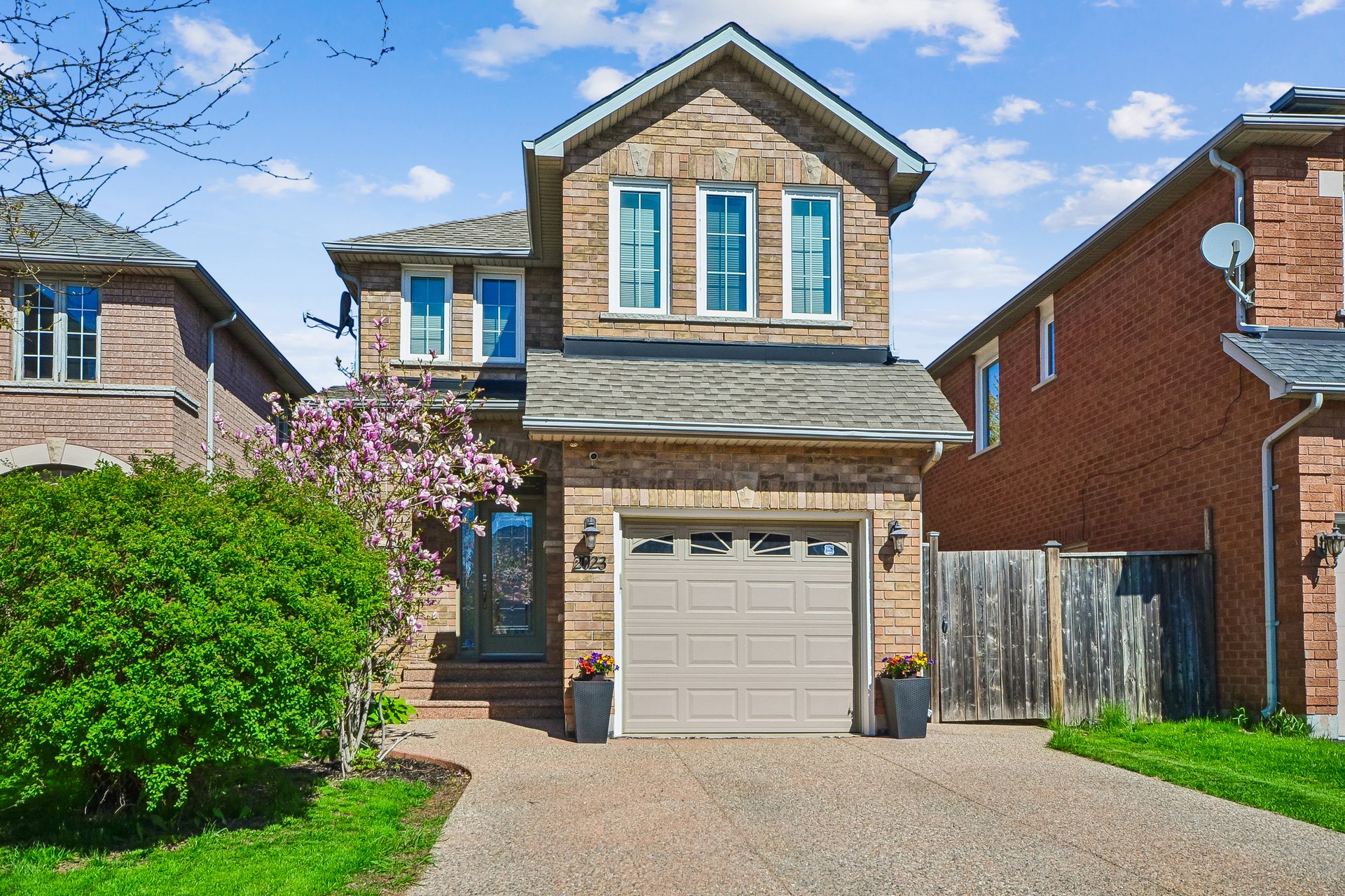Spacious 3-Bedroom Detached Home in Westmount