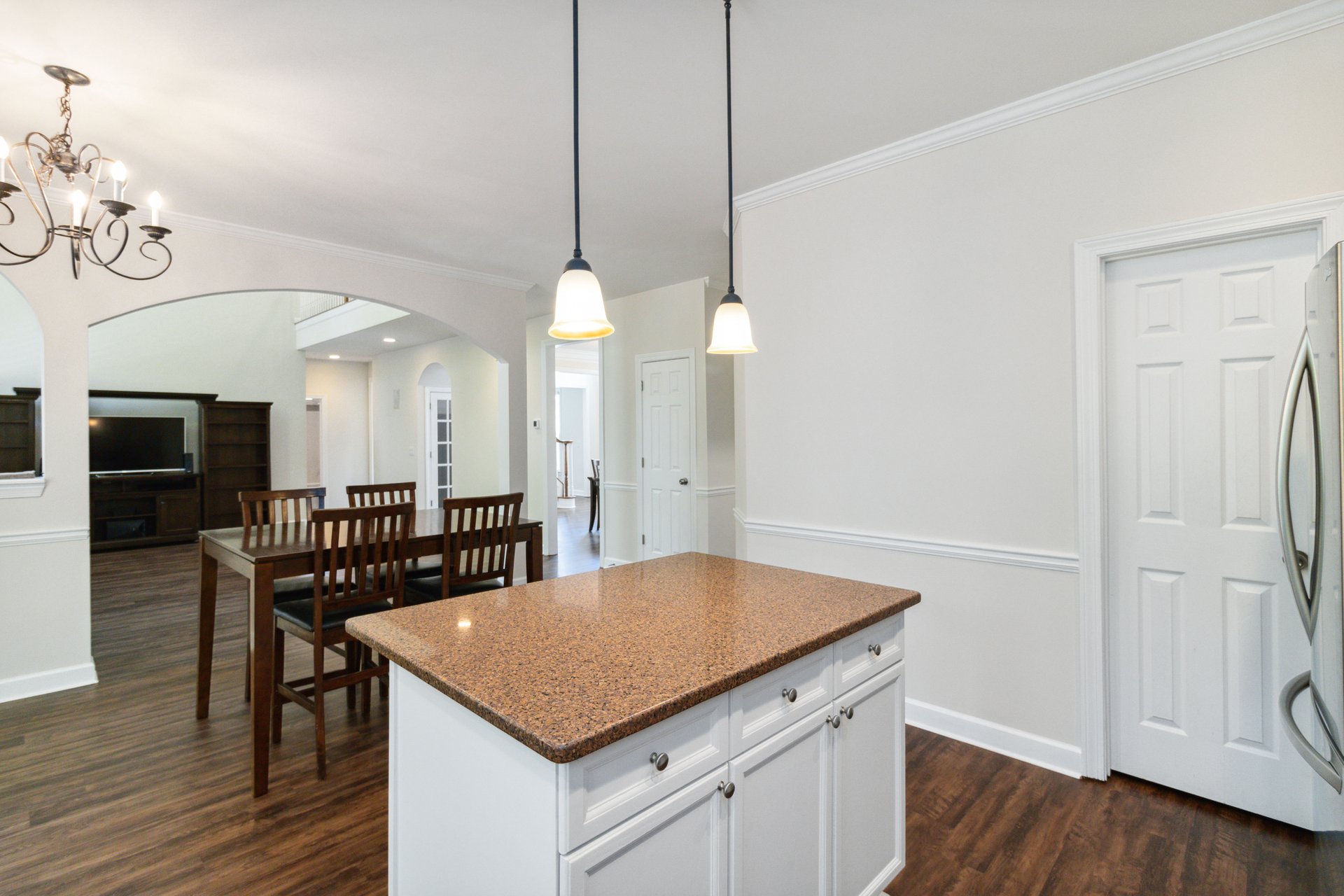 5073 Kingsbridge Pass