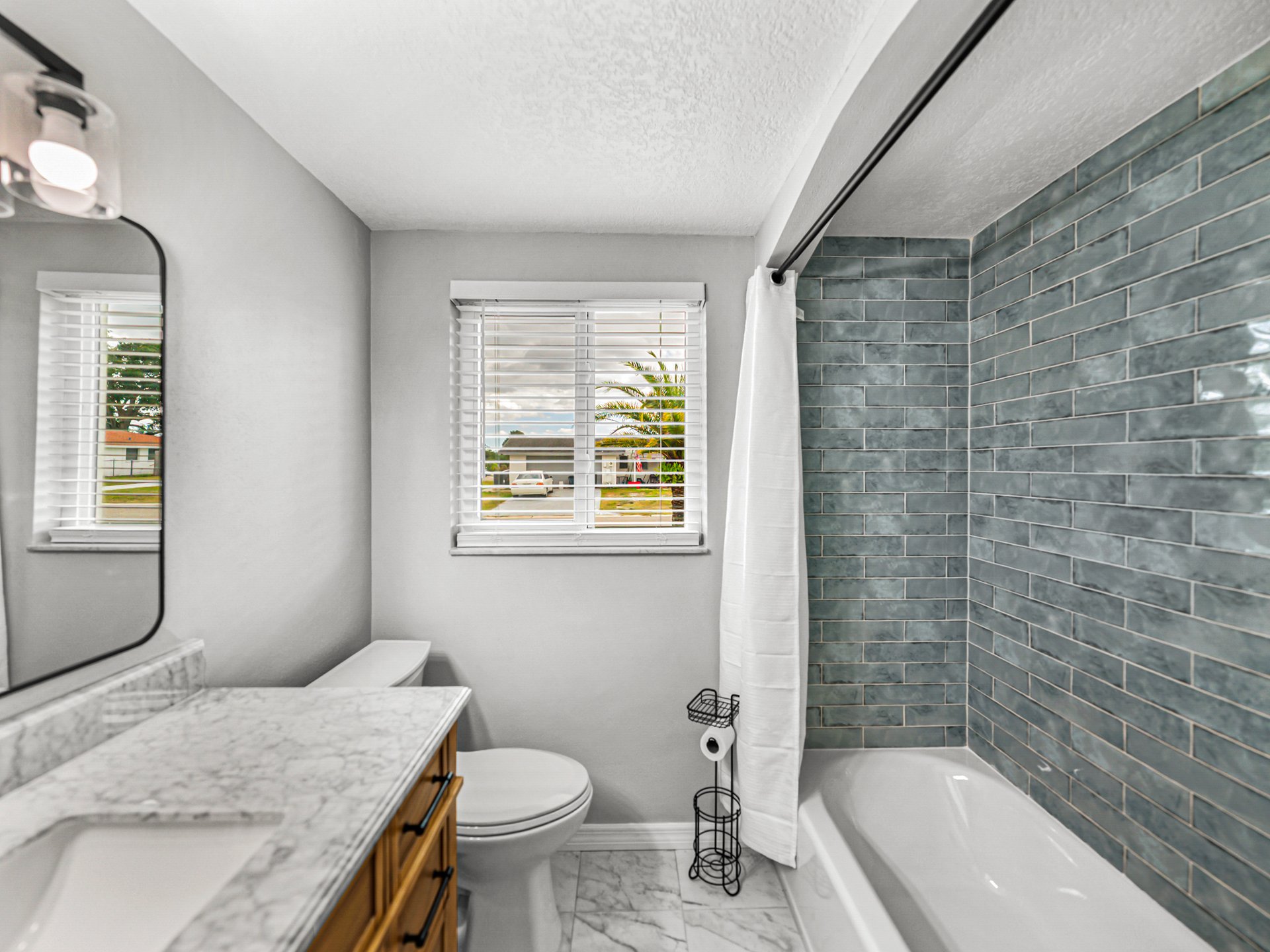 7824 LOTUS DR