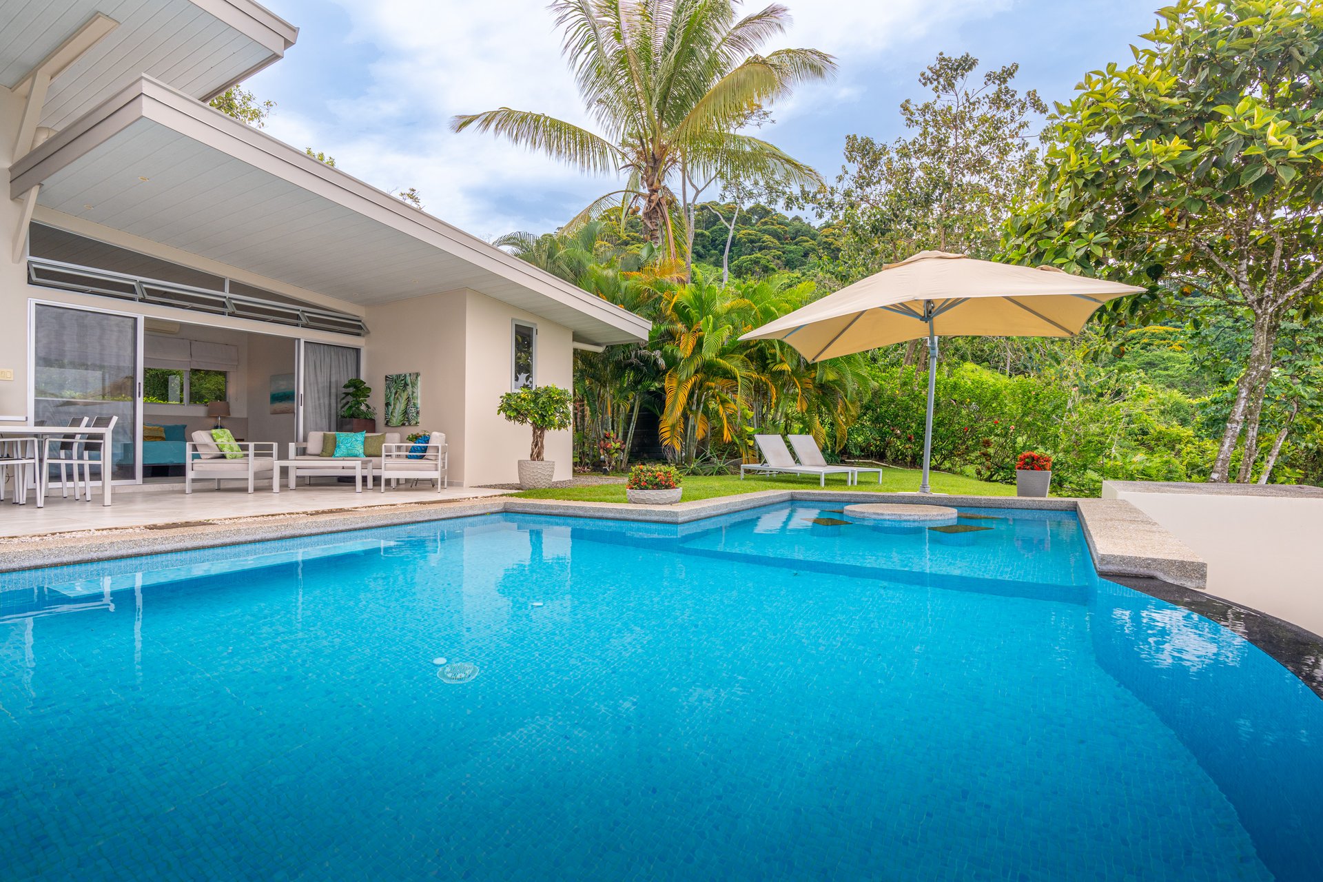 Villa Blü – An Elevated Oasis in Uvita, Jaw Dropping Views of the Whales Tail and Osa!