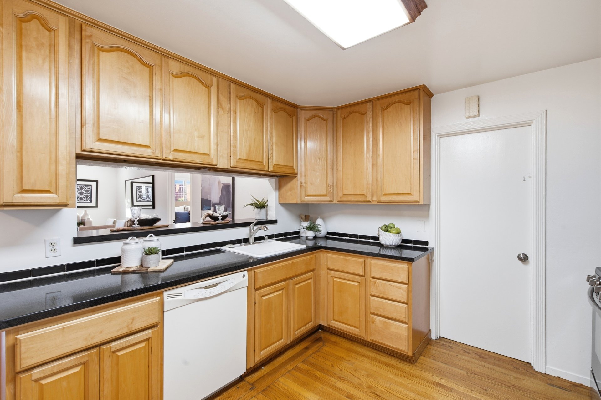 20 San Felipe Ave