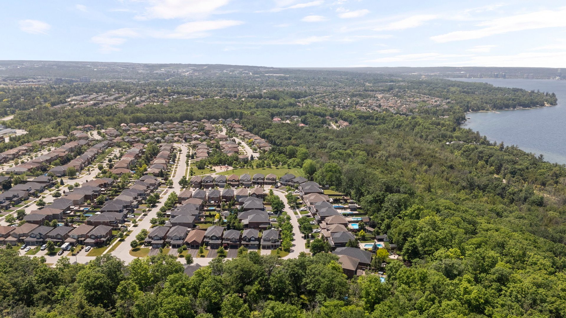 120 Jewel House Lane, Barrie