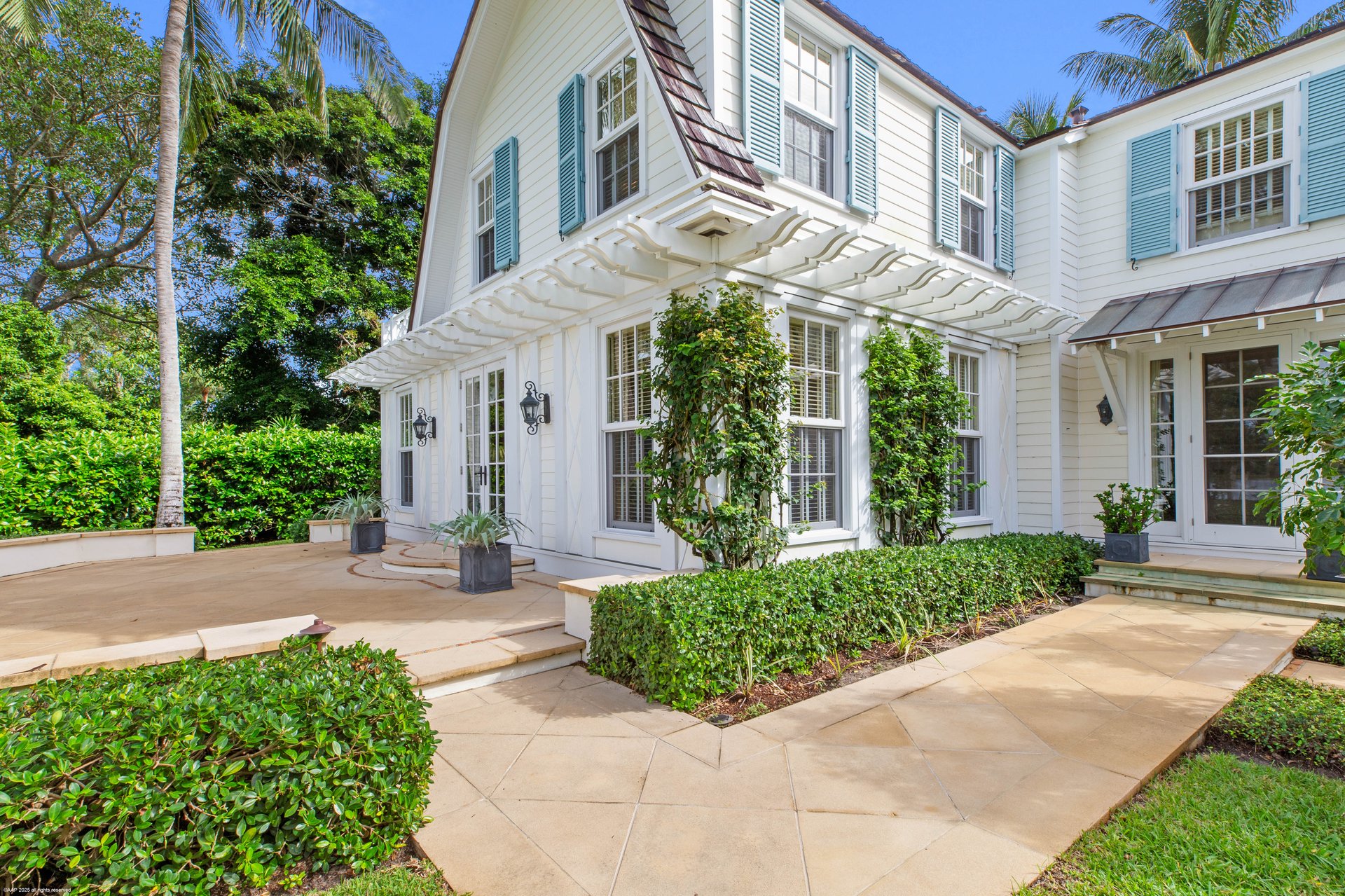 116 Gomez Rd