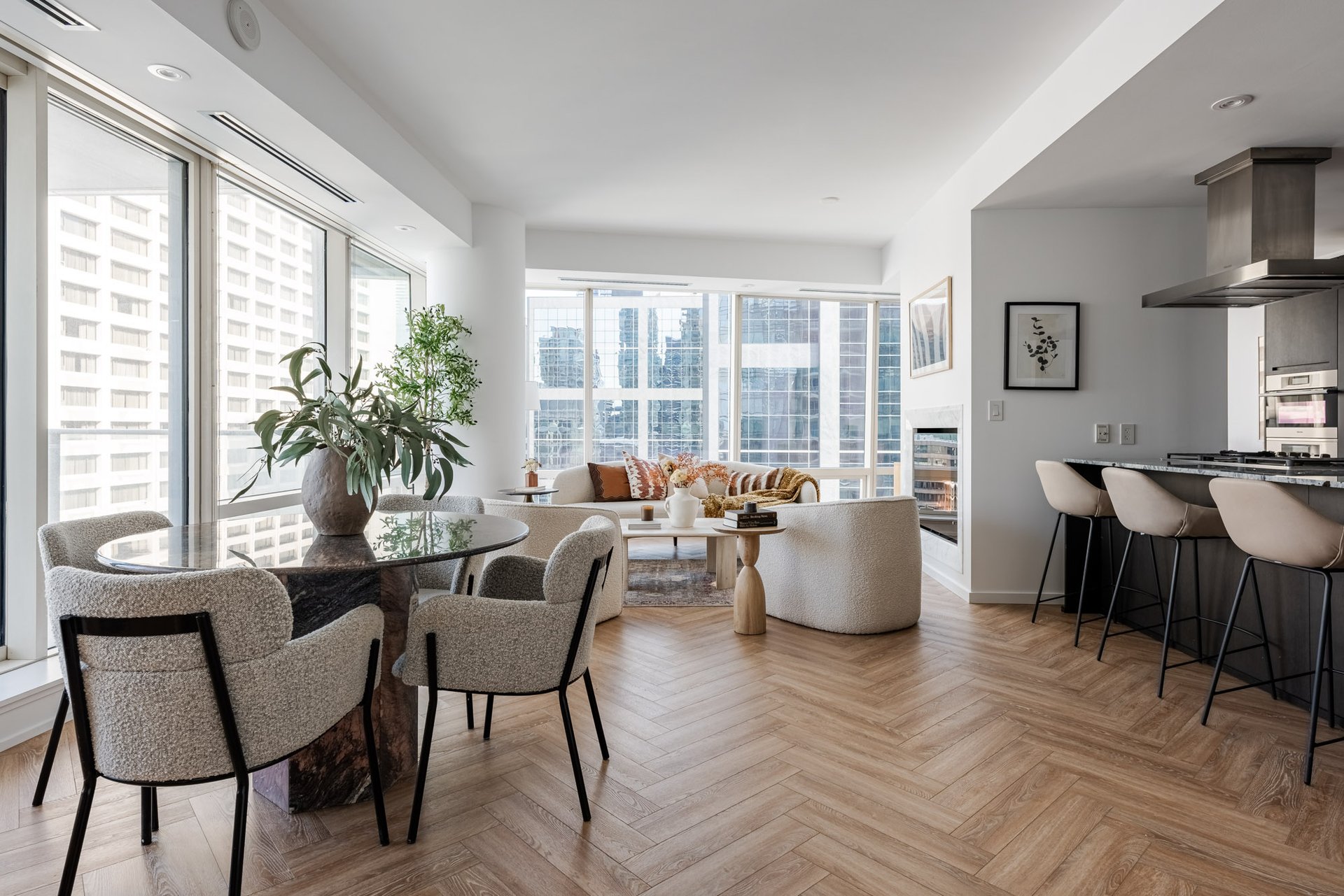 Suite 1906- 180 University Avenue