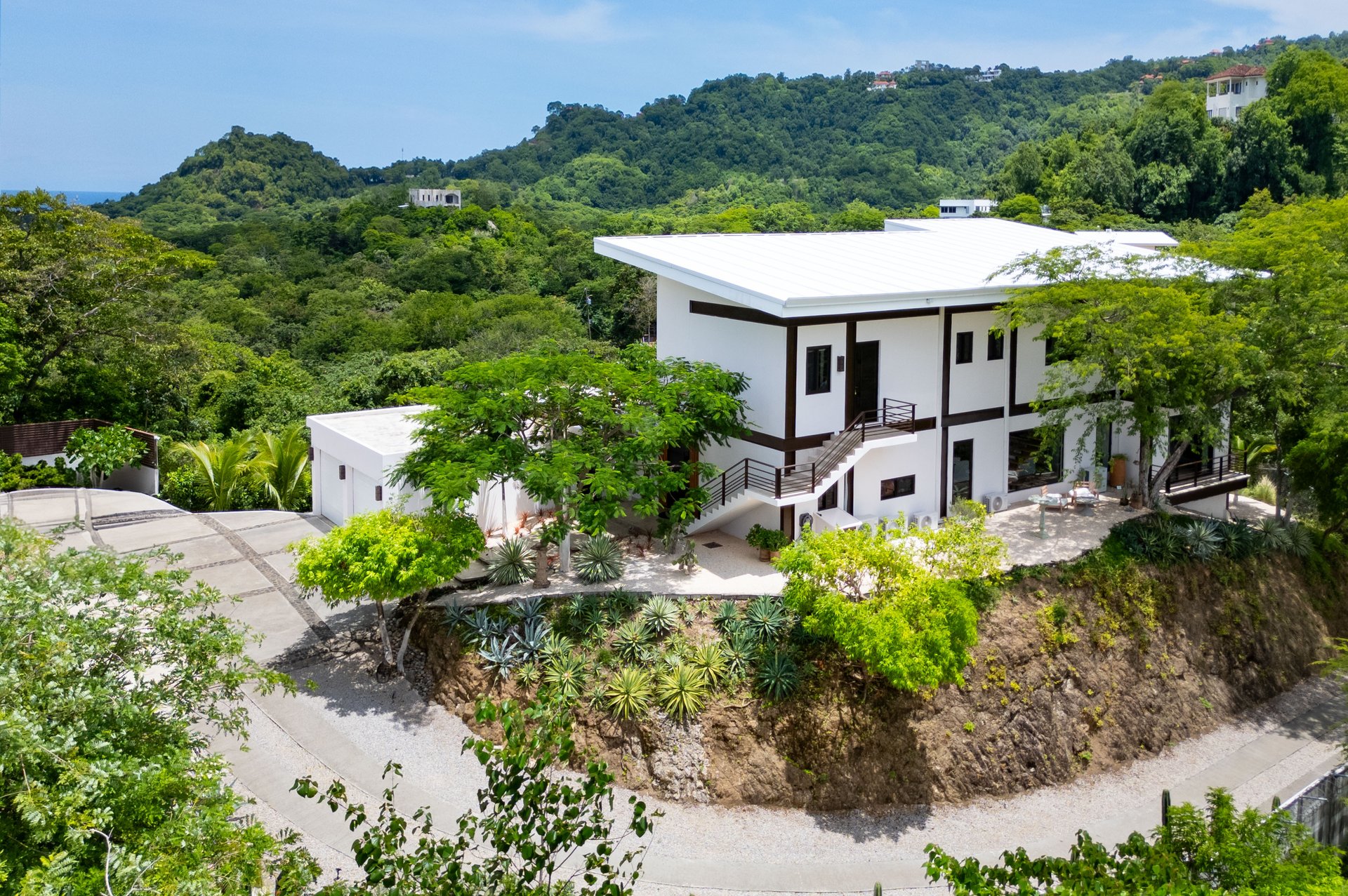 Casa Dos Lunas | Private Estate with Panoramic Ocean Views