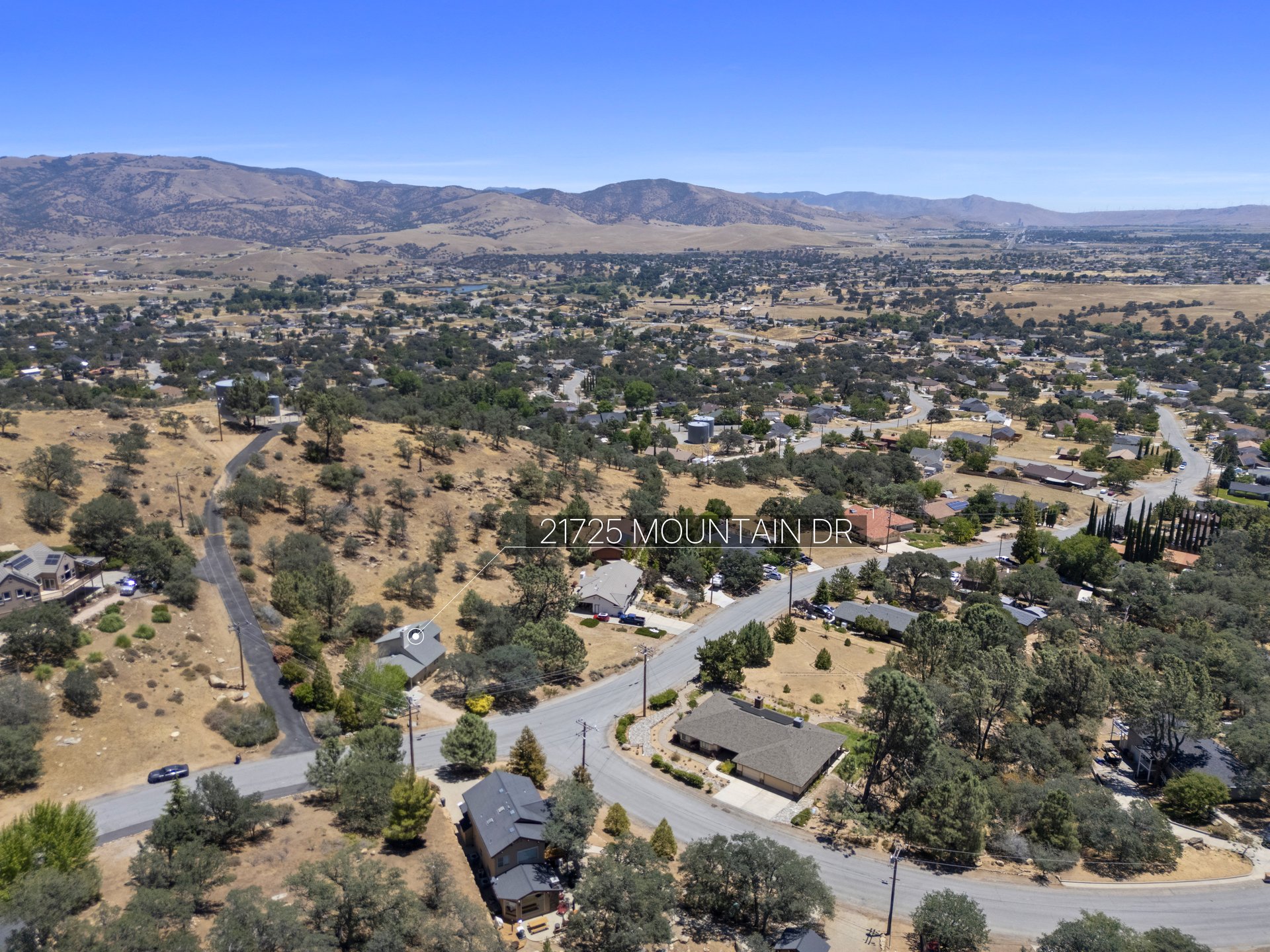 Panoramic Mountain Views in West Golden Hills — 21725 Mountain Drive, Tehachapi