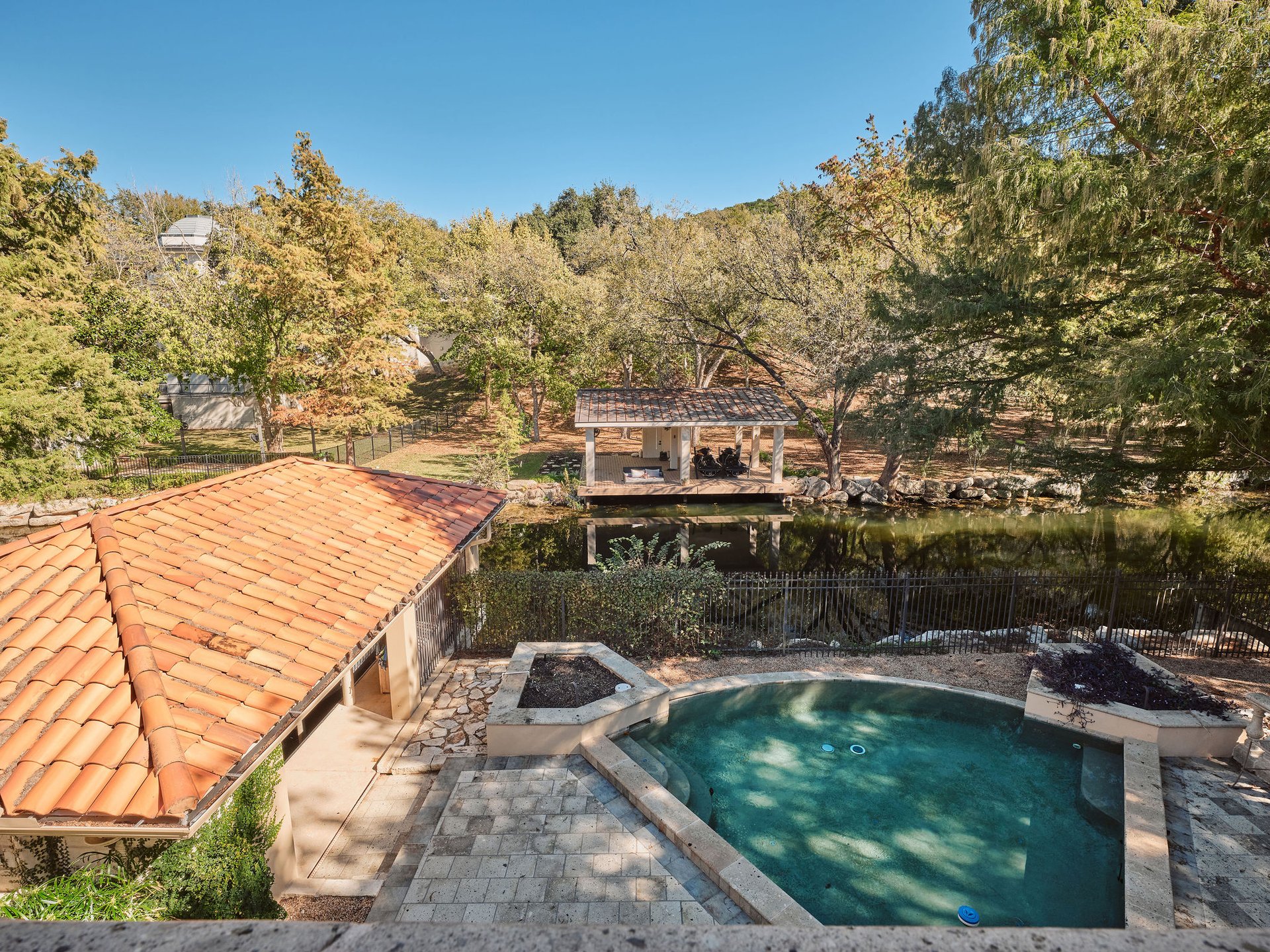 4511 Island Cove