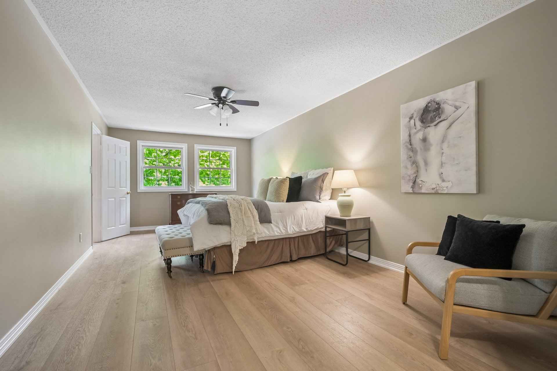 Unbeatable location in Glen Abbey!