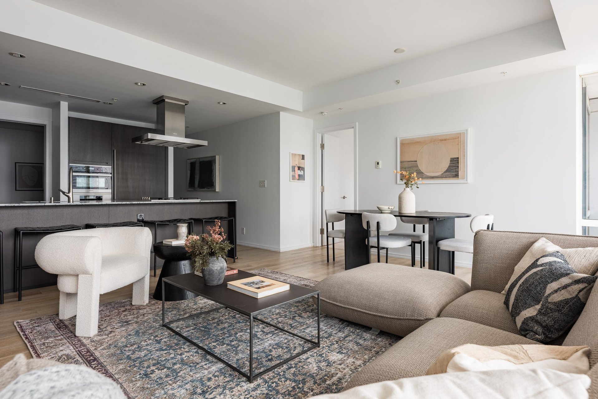 Suite 3203- 180 University Avenue