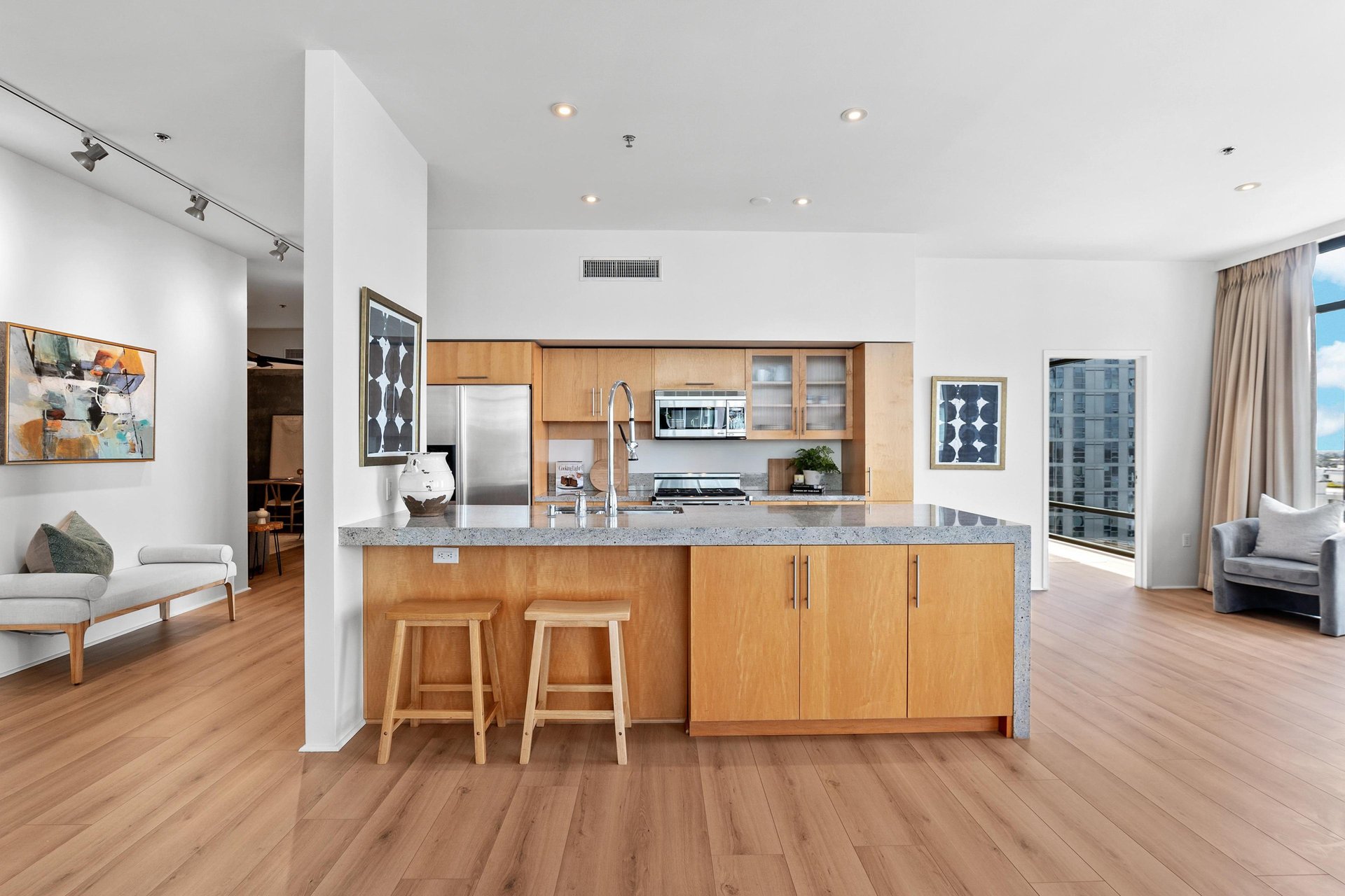 1111 S Grand Ave #1201, DTLA