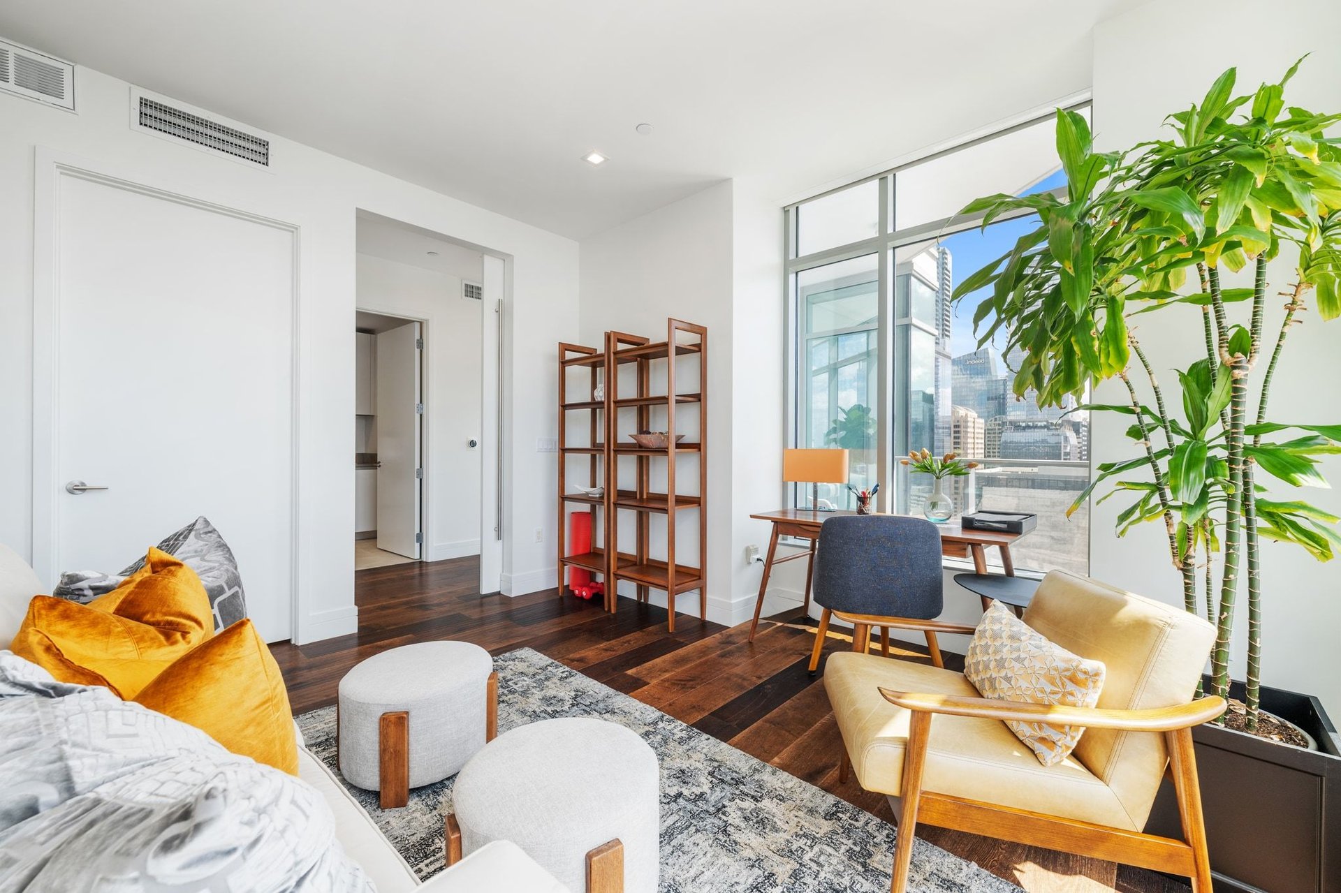 501 West Ave #2301