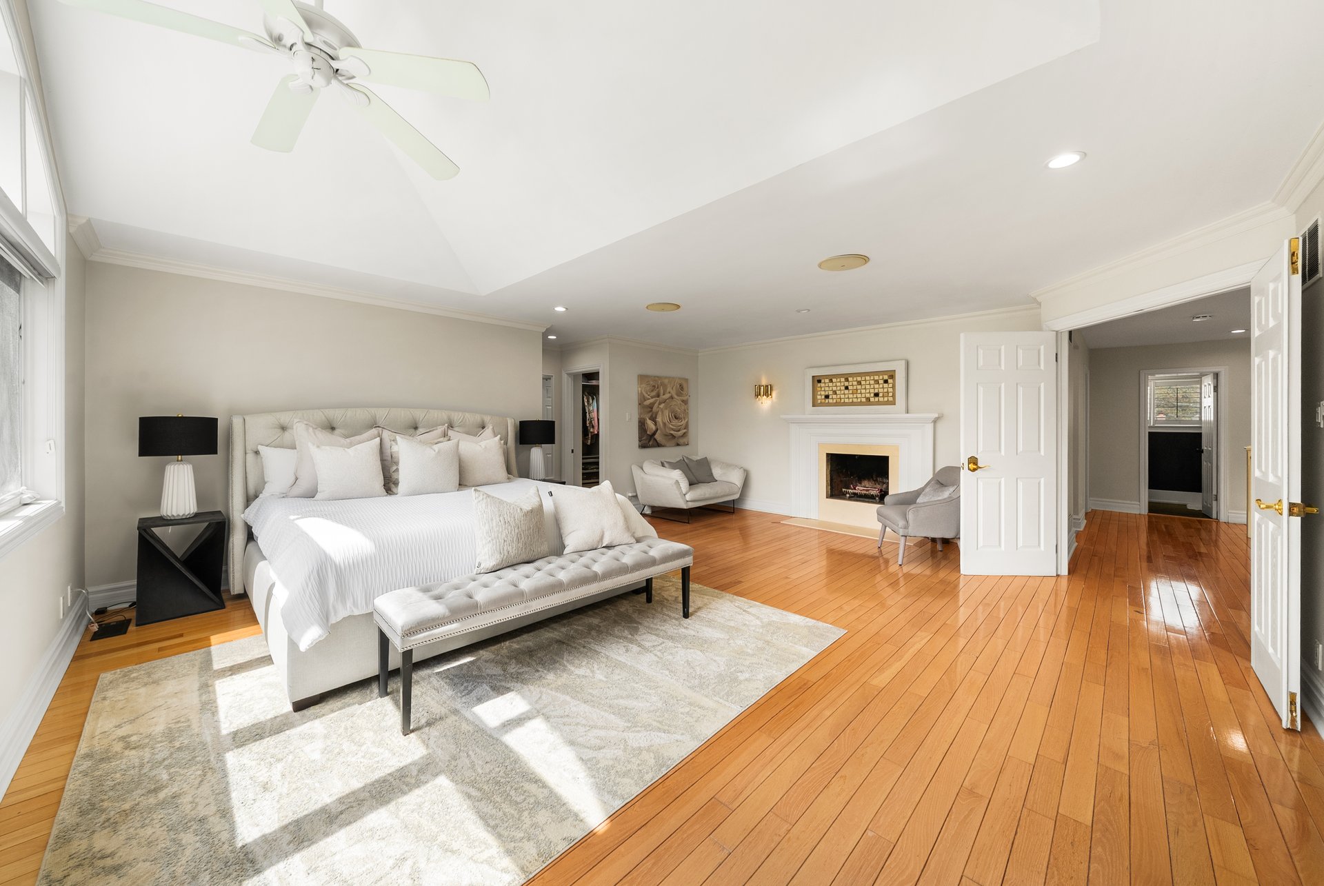 2154 Oneida Cres