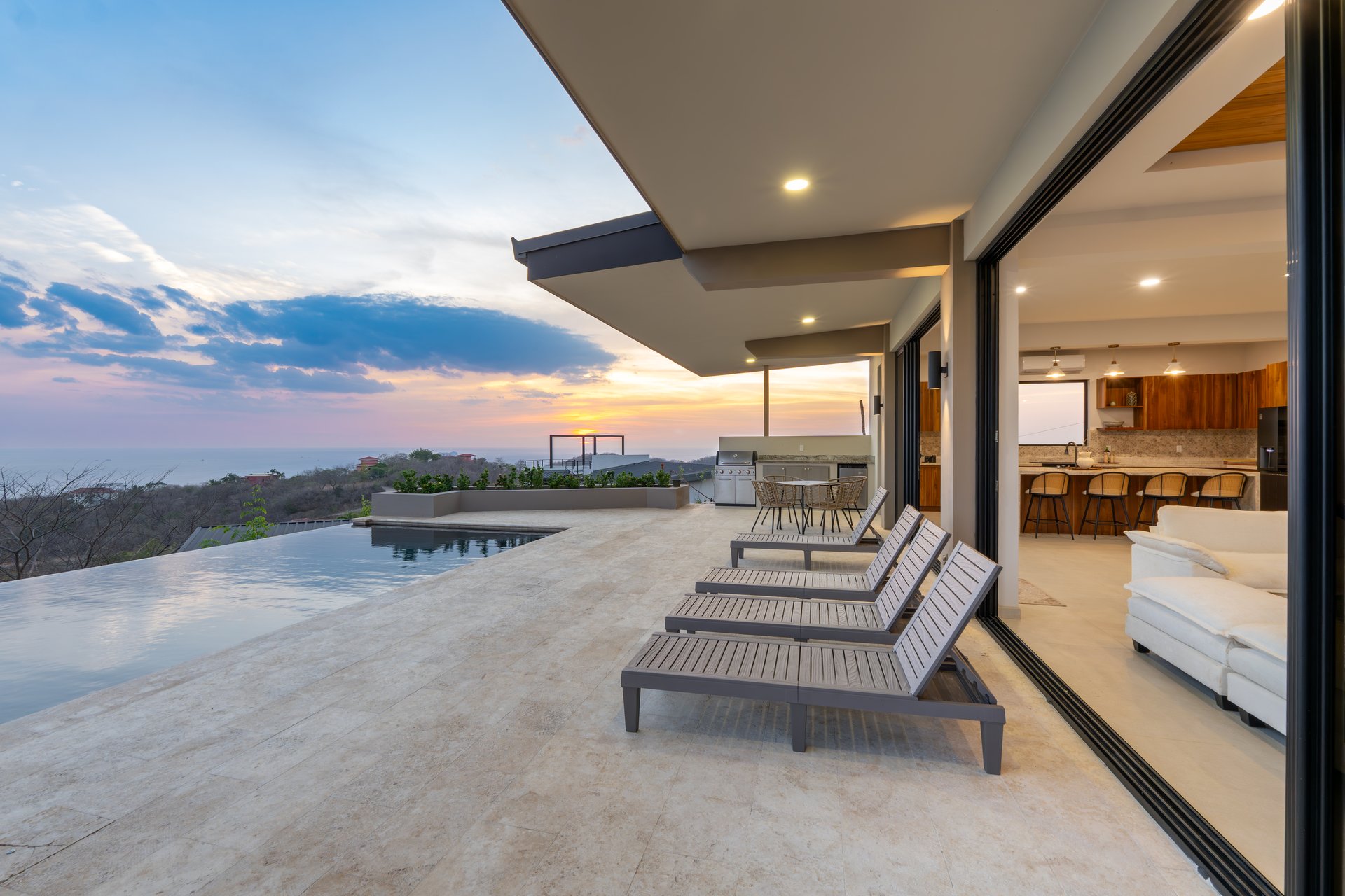 Casa Vista Escondida | 5 Bedroom Ocean View Estate with Seller Financing & Additional Lot in Playa Potrero Costa Rica