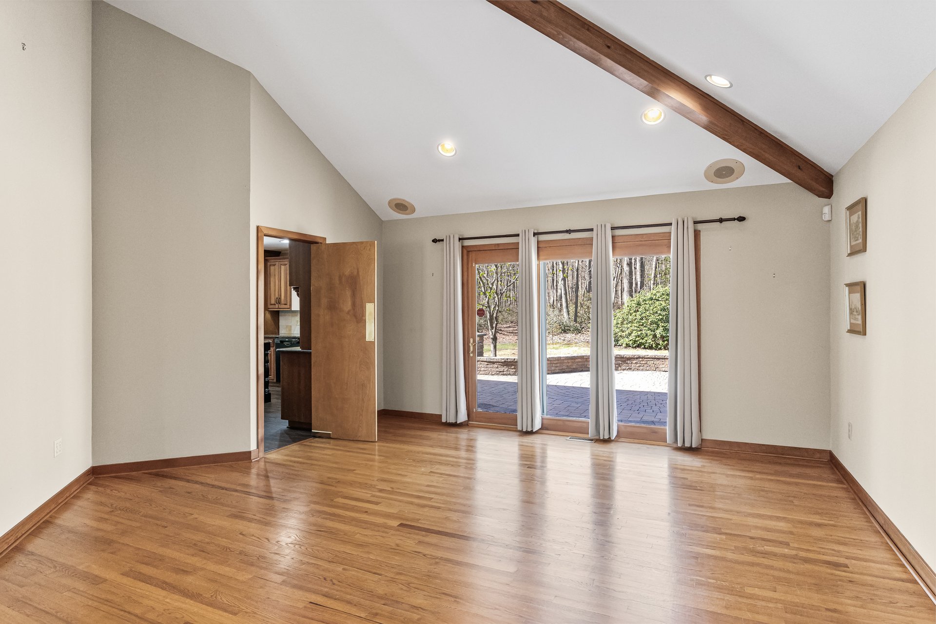 107 Foxford Ln