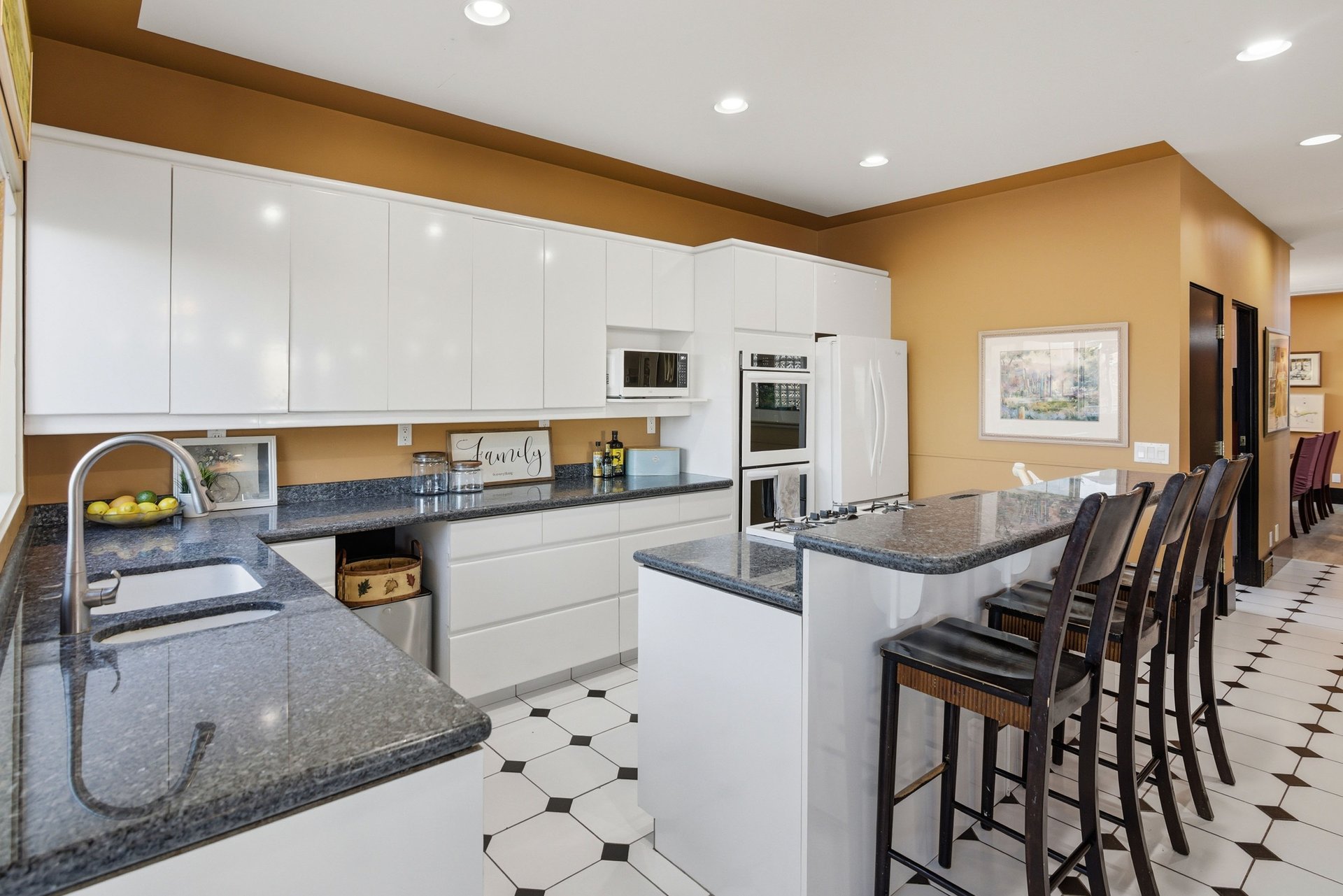 64 Patterson Mews SW